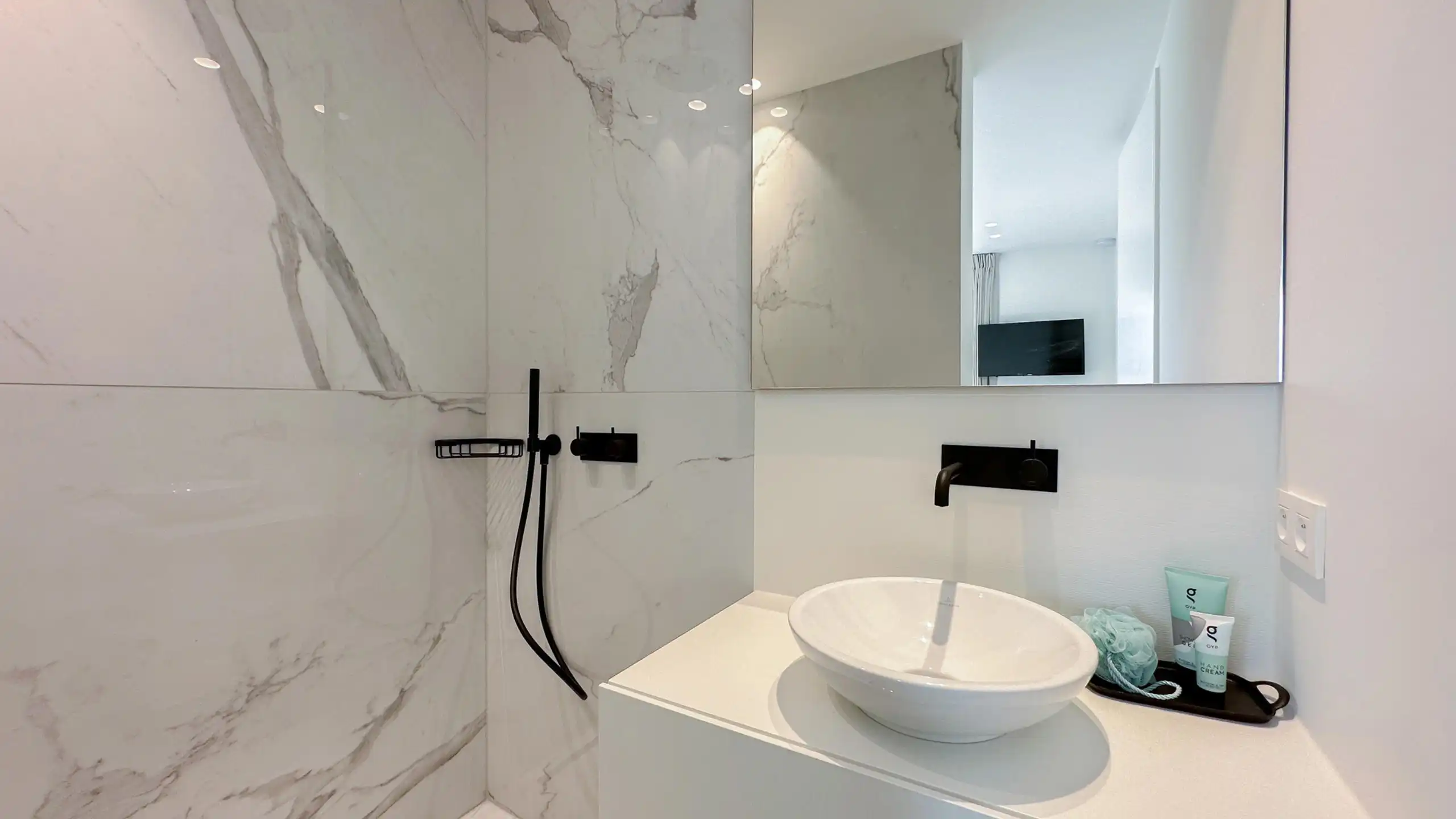 Gerenoveerd appart. met adembenemend zicht op het ZEGEMEER! foto 26