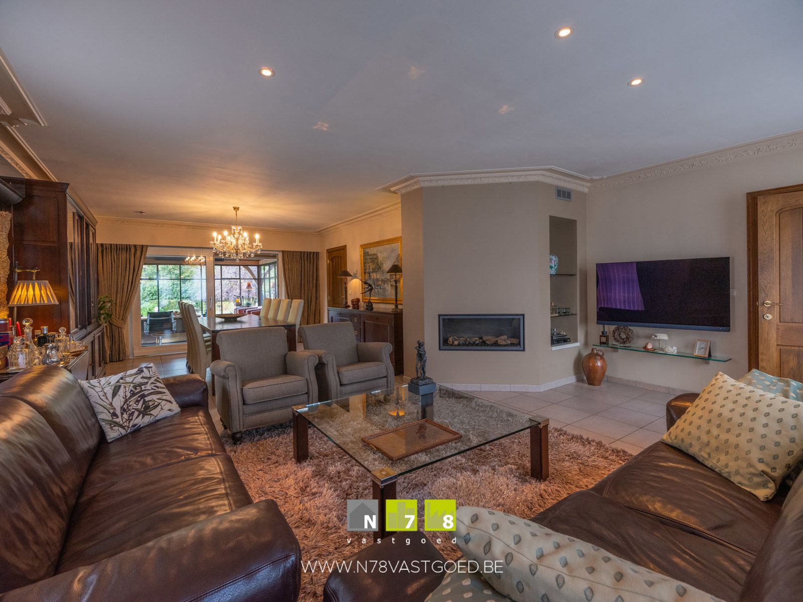 VRIJSTAANDE WONING MET EEN PRACHTIGE BUITENBELEVING foto 3