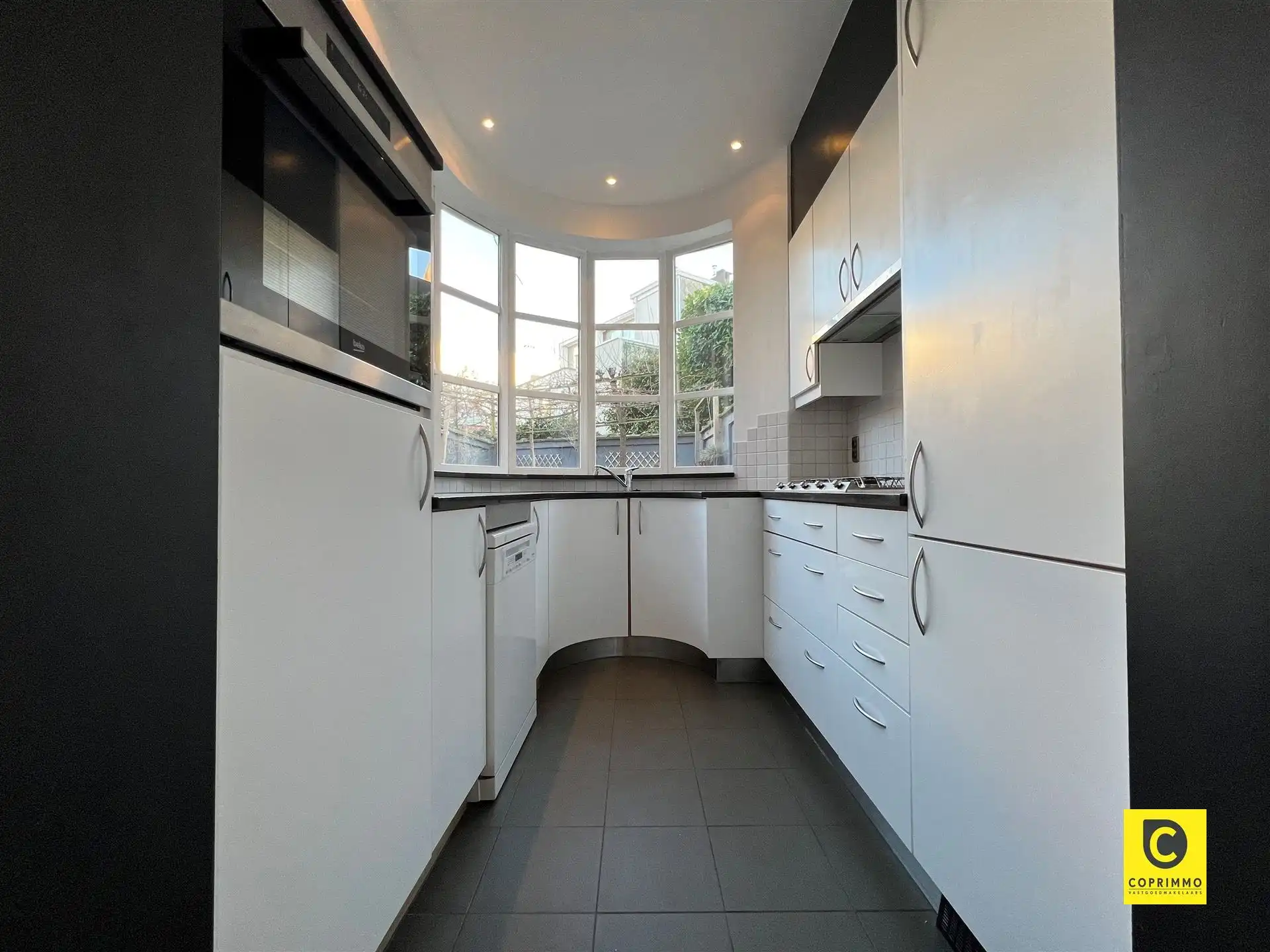 Prachtig herenhuis met 4 slpk en stadstuin op toplocatie! foto 15