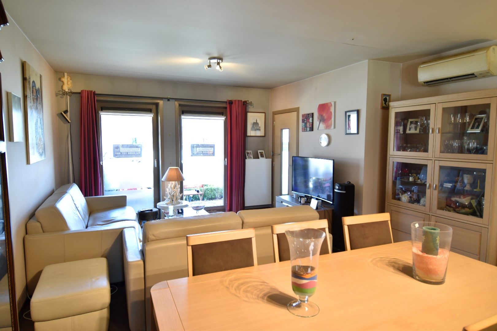 Instapklare woning (BJ 2010) met 3 slaapkamers, garage en mooi stukje tuin te koop in Heule foto 2