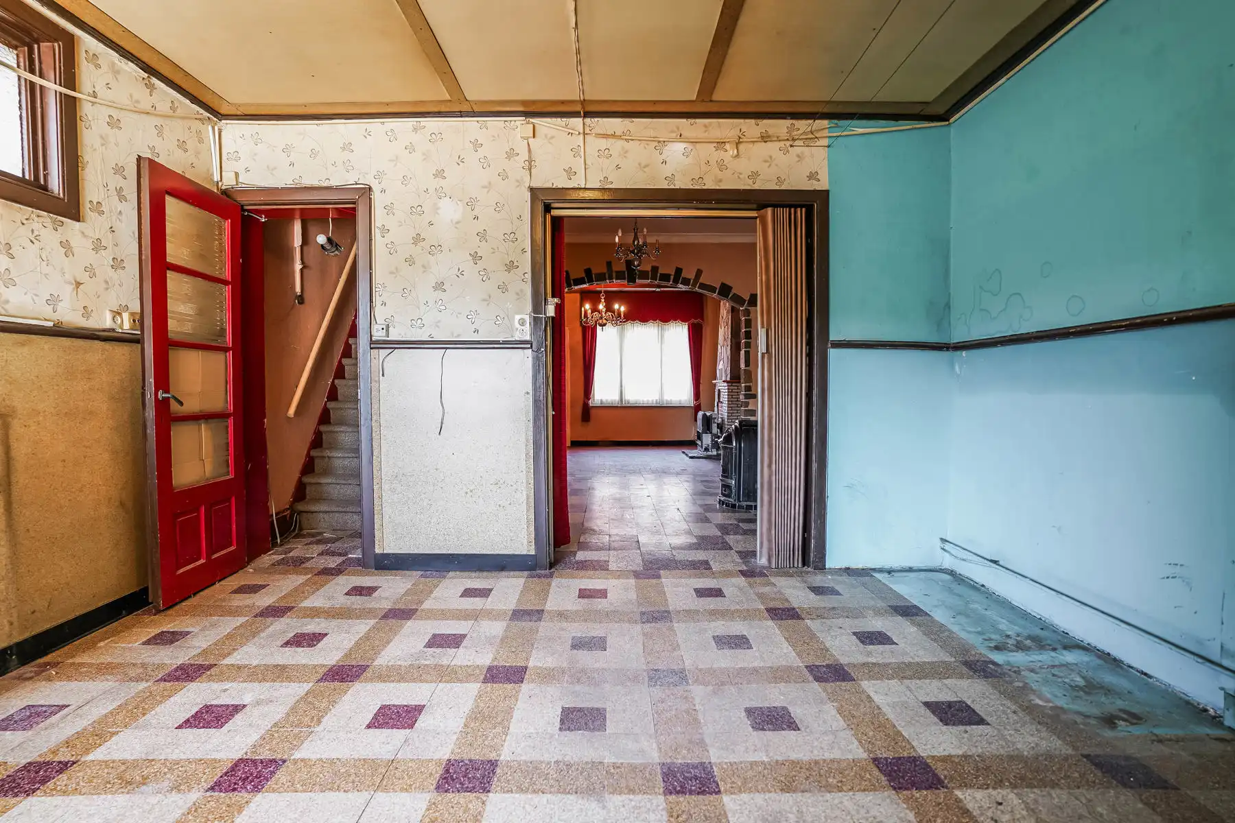 Te renoveren rijwoning met tuin te Kapelle-op-den-Bos foto 7