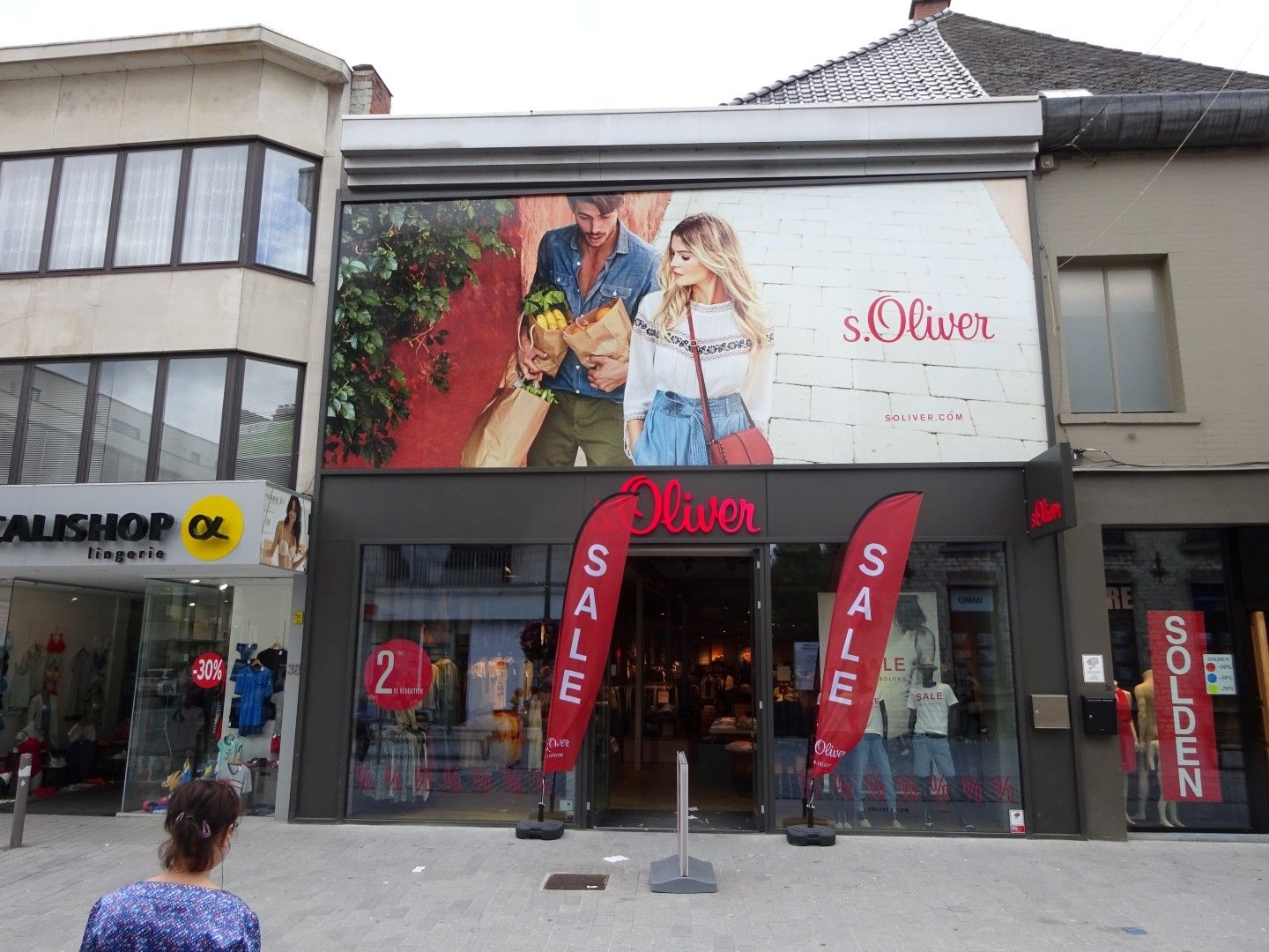 Opbrengsteigendom te koop! foto {{pictureIndex}}