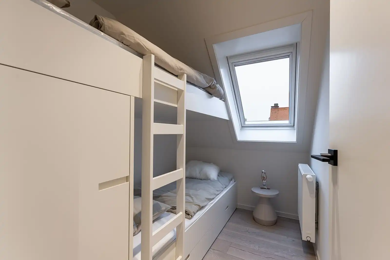 Appartement met 3 slaapkamers in centrum Knokke op 350 meter van zee. foto 13