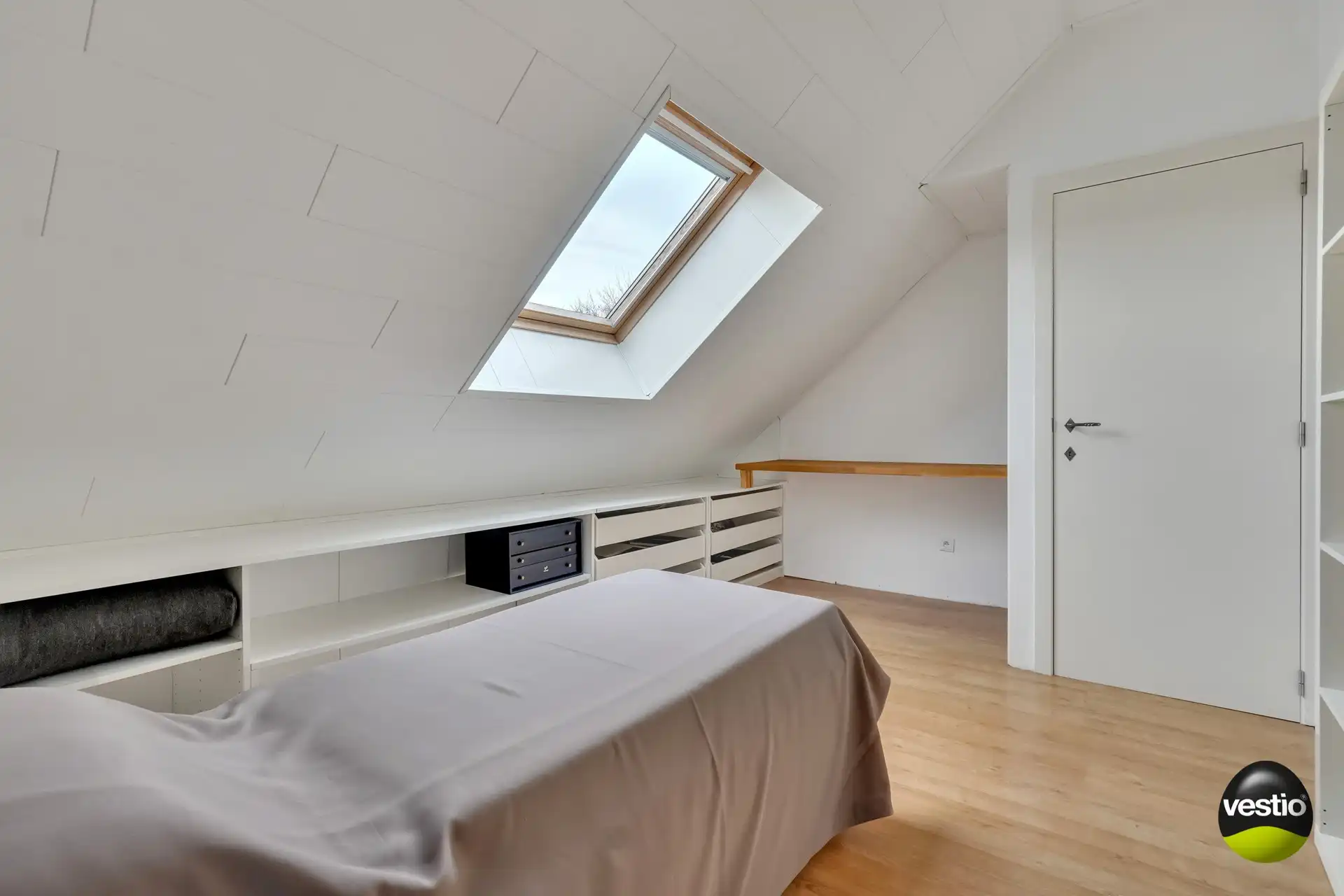 GERENOVEERDE LANGGEVELHOEVE OP 37,90 ARE MET TOPLIGGING IN ZEVENHUIZEN foto 34