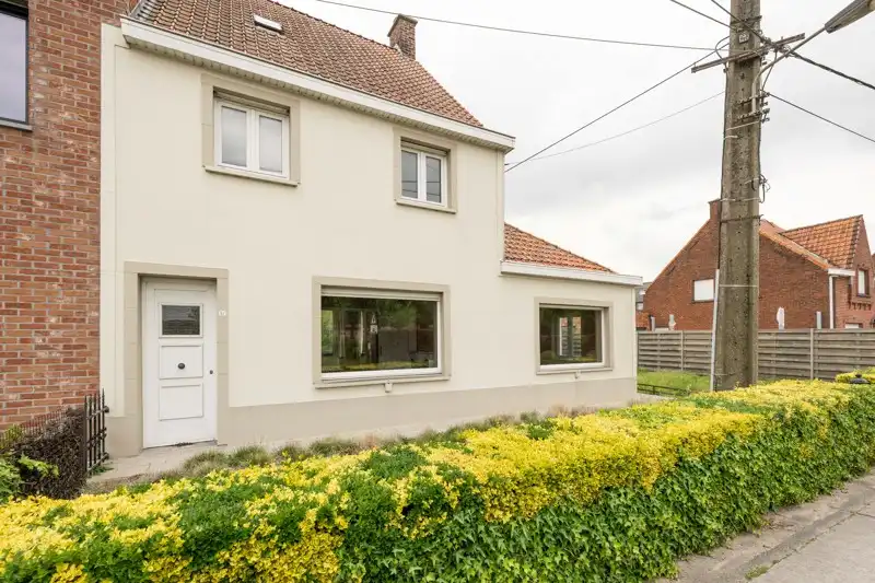 Halfopen woning met grote tuin, 3 slaapkamers en prachtige ligging TE KOOP in DENTERGEM foto 3