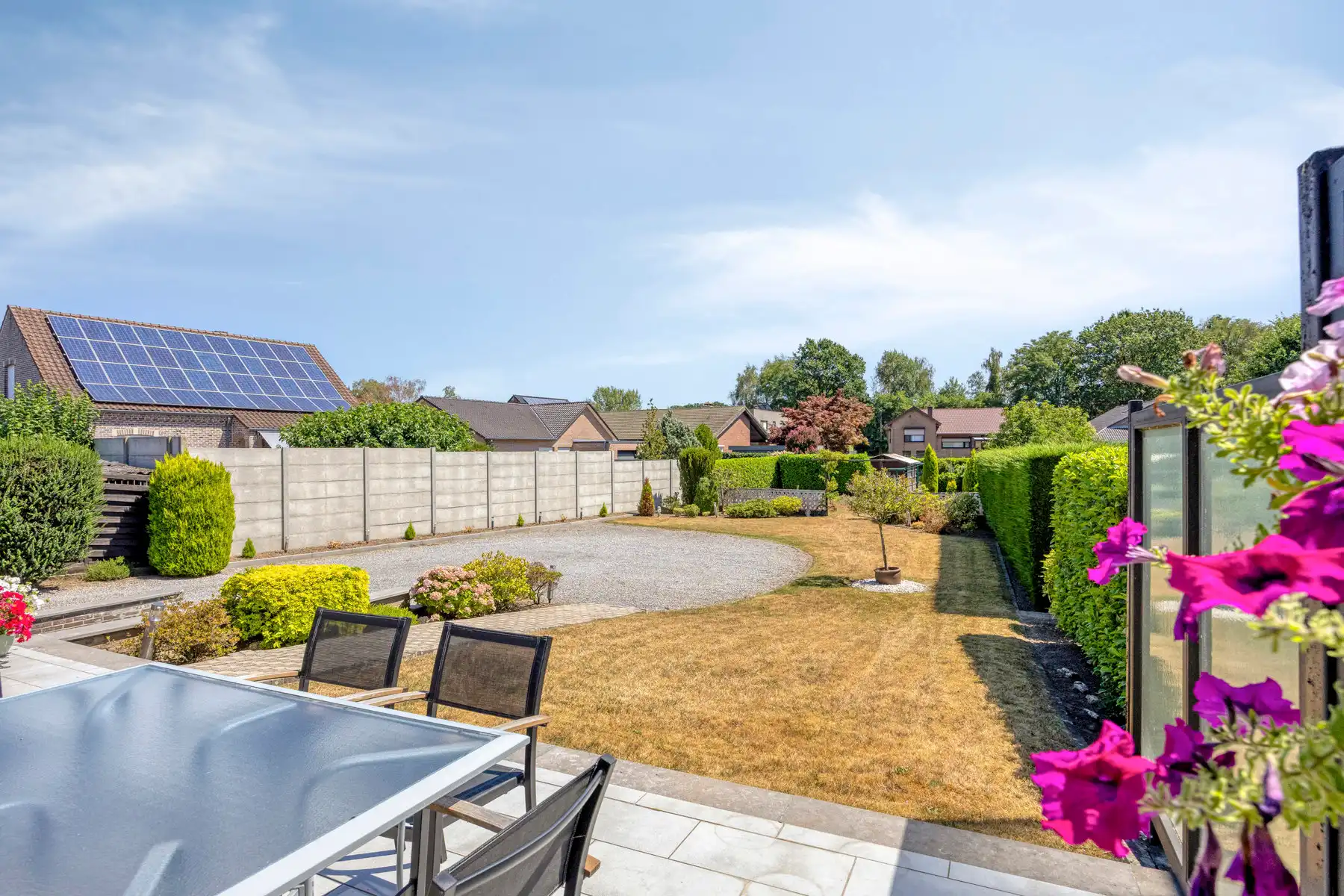 Vrijstaande woning op een perceel van 10a 20ca in een rustige, landelijke omgeving foto 24