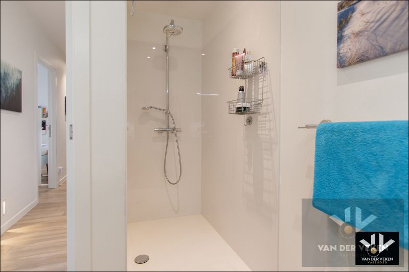 APPARTEMENT MET 2 SLAAPKAMERS “RESIDENTIE ZUIDZICHT” GELIJKVLOERS GRENZEND AAN BINNENTUIN foto 19