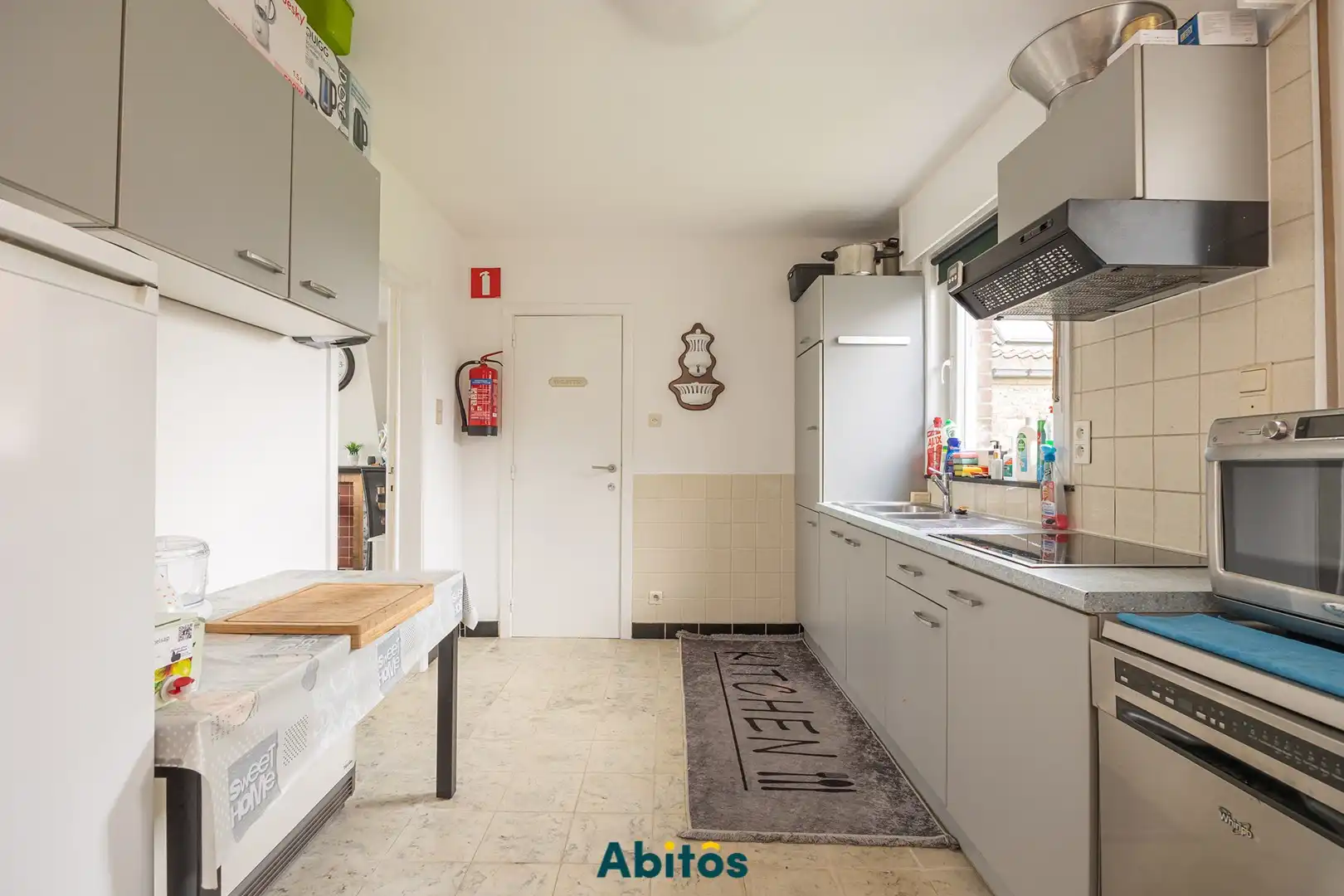 Te renoveren woning met ruime tuin in Beervelde, Lochristi foto 4