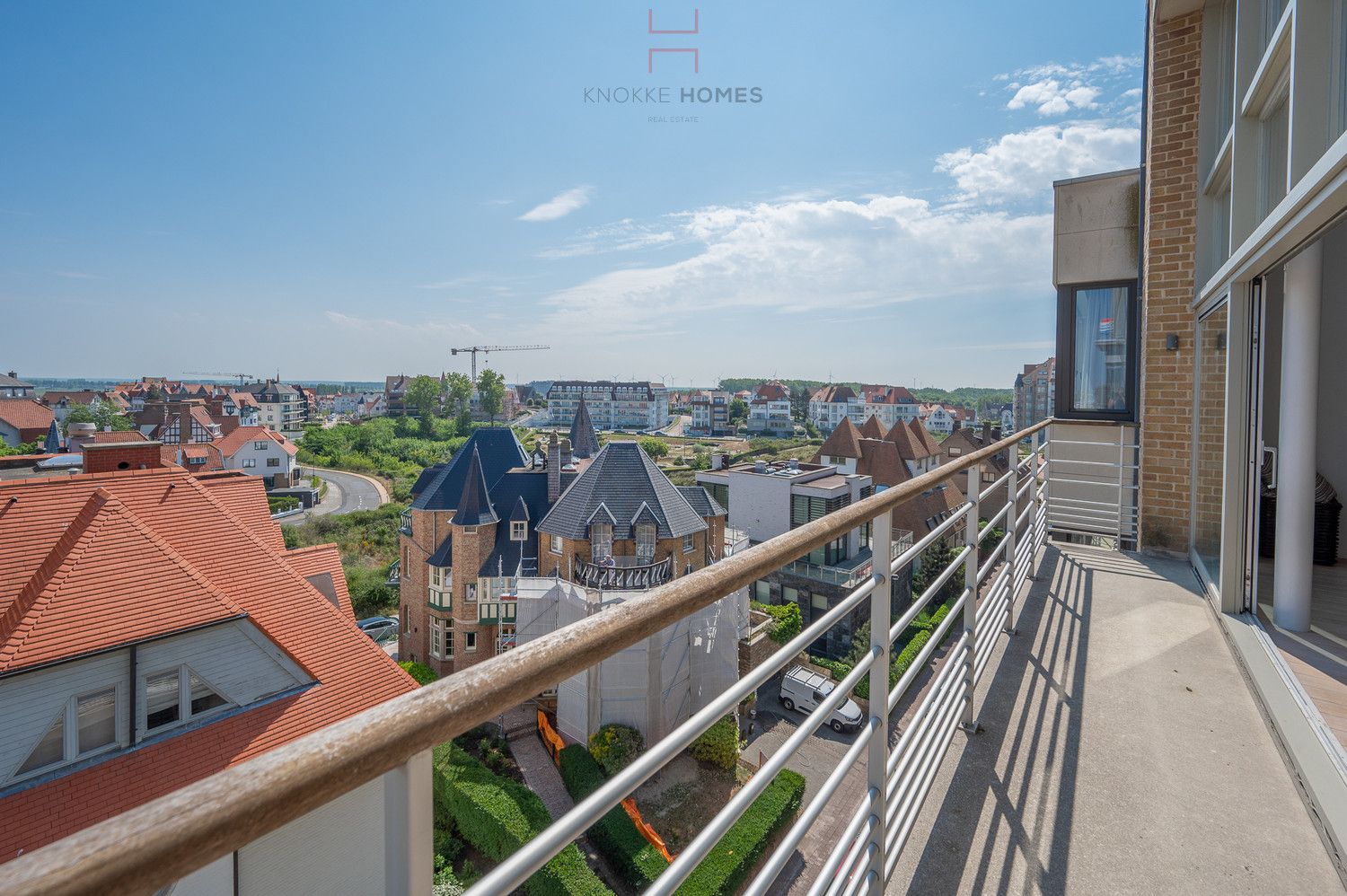 Luxueus mezzanine-appartement vlakbij de zeedijk in Duinbergen foto 5