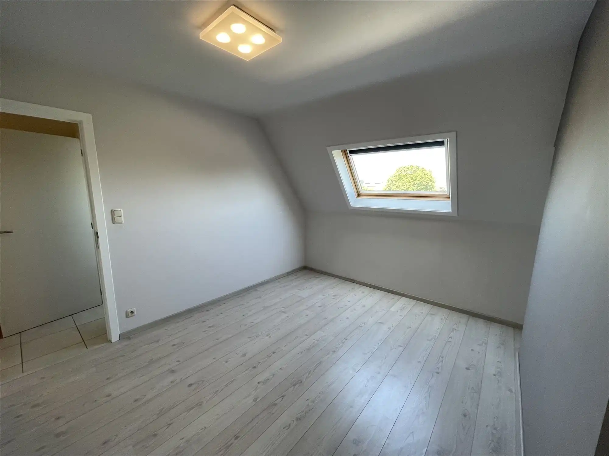 Appartement met terras en garage foto 12