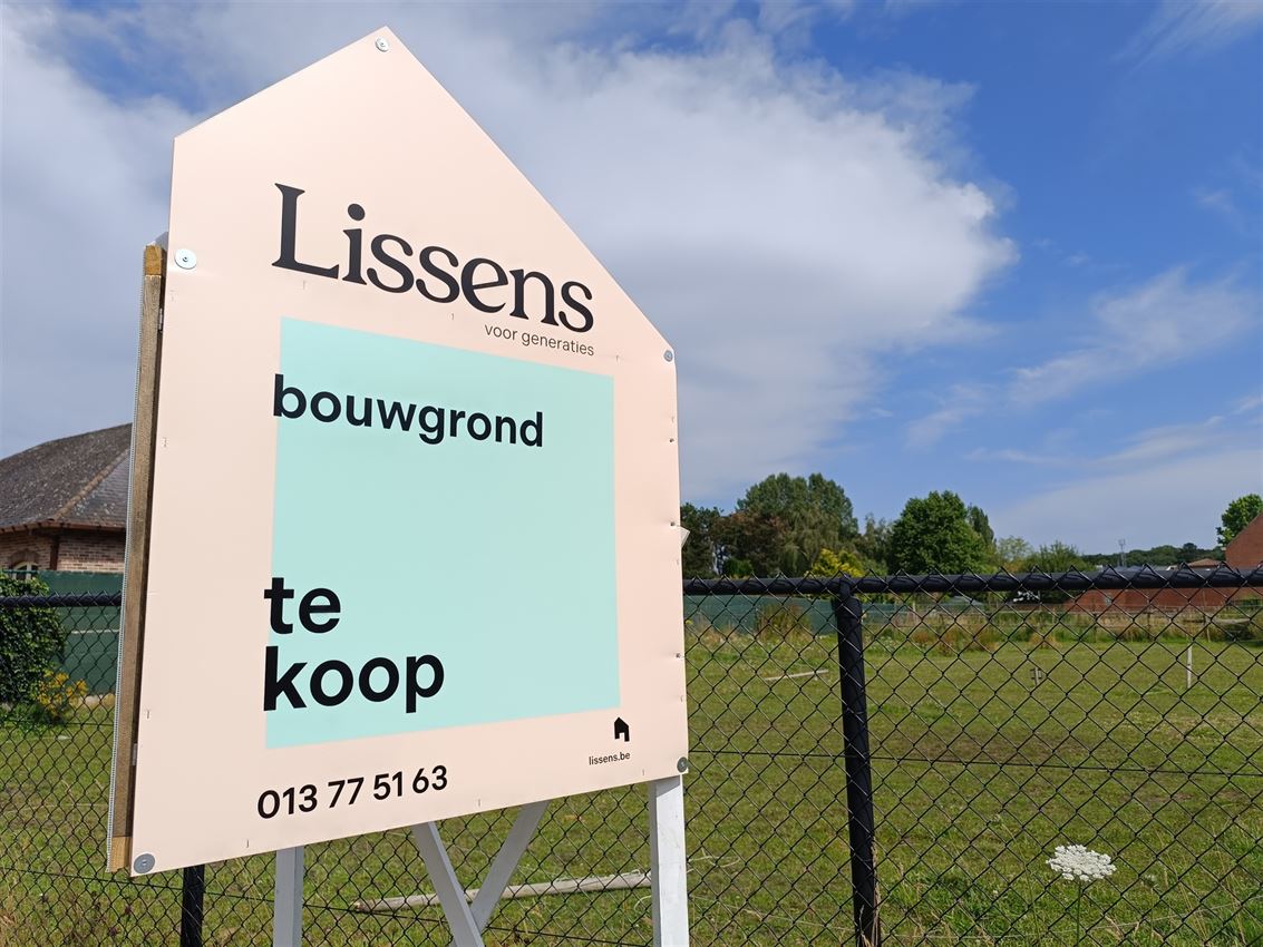 grond 11 a 07 ca in woongebied met landelijk karakter foto 3