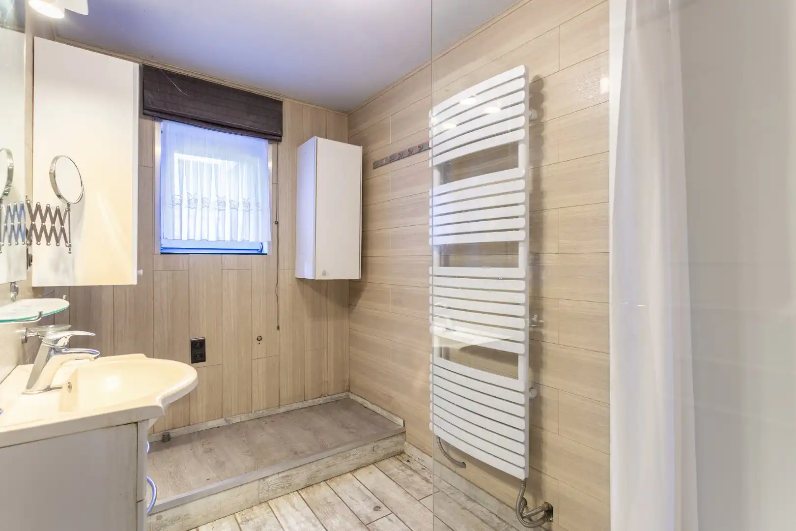 Te renoveren fermette met 3 slpk, bijgebouw en garage en mogelijkheid tot uitbreiding (bouwgrond) foto 22