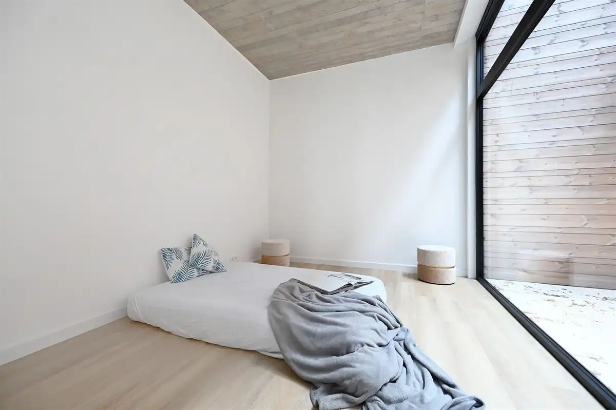 Top gerenoveerd gelijkvloersappartement foto 13