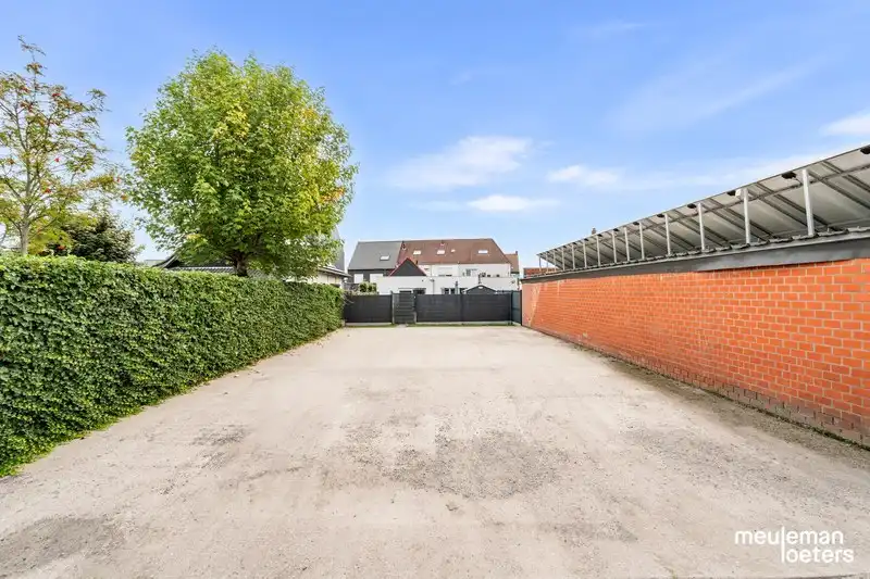 Interessant opbrengsteigendom met 4 appartementen foto 2