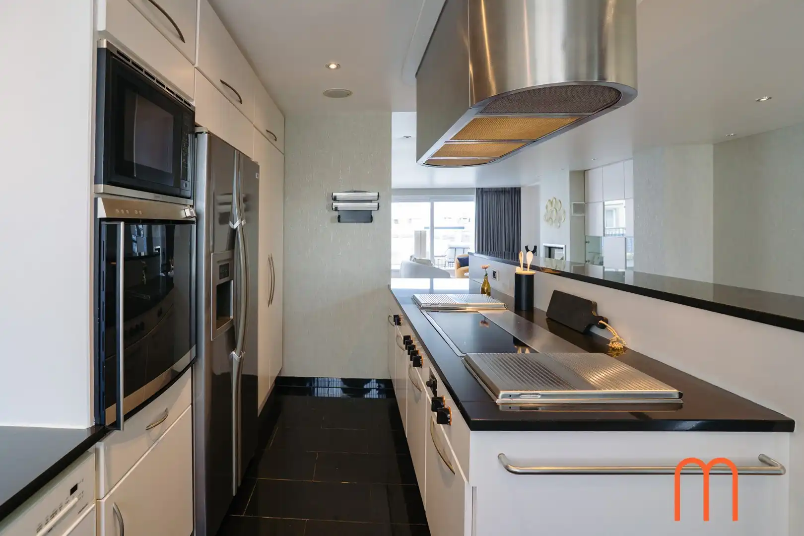 Luxe penthouse te koop in Oostende met zijdelings zeezicht en ruim terras foto 10