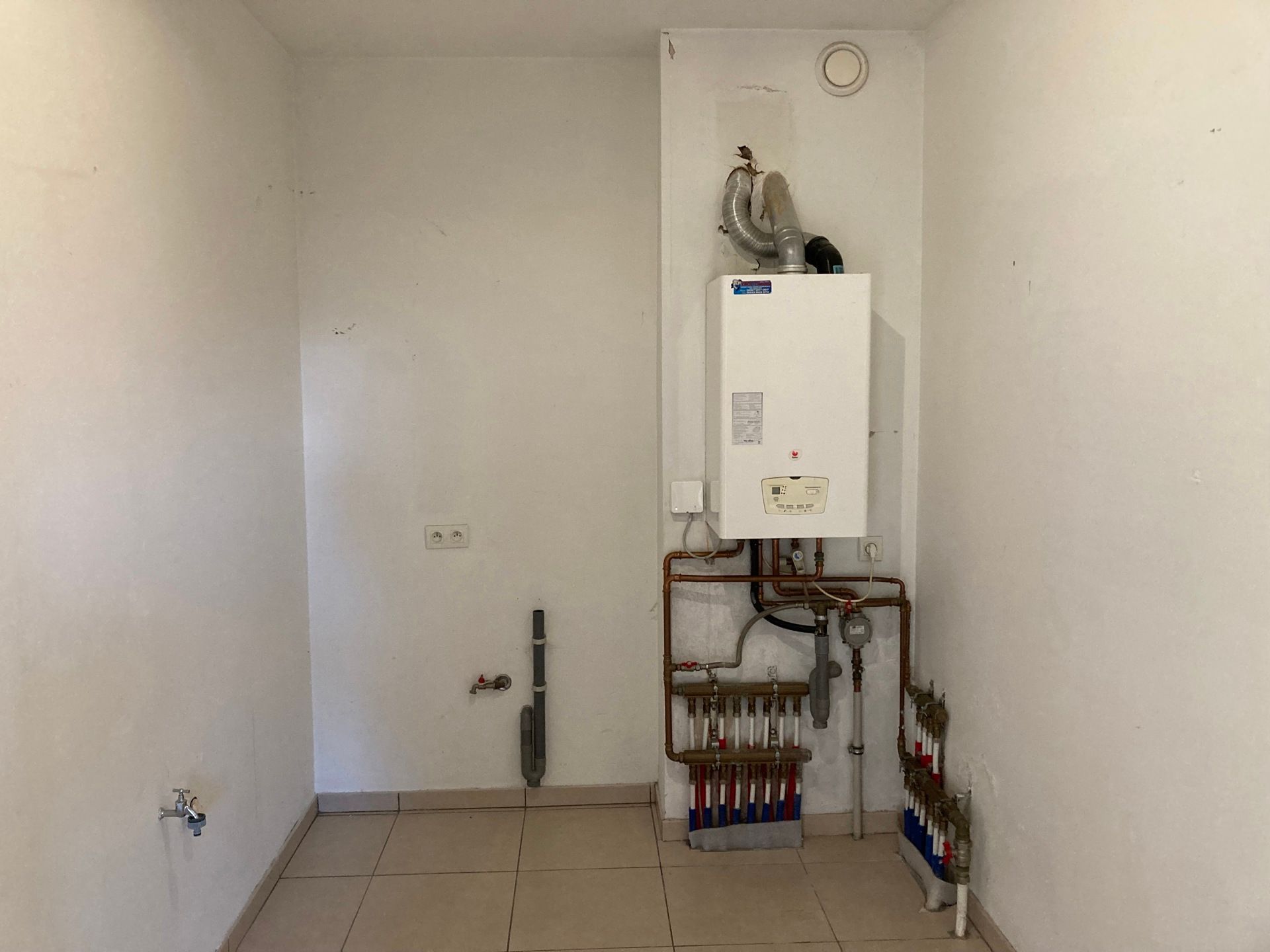 WICHELEN - Gelijkvloers appartement met tuin foto 15