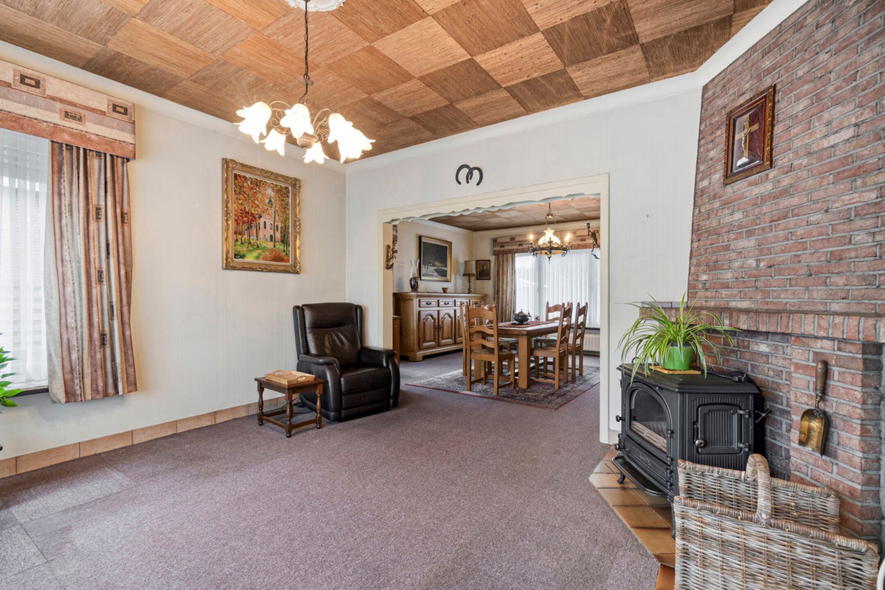 Solide en ruime te renoveren gezinswoning op toplocatie foto 5