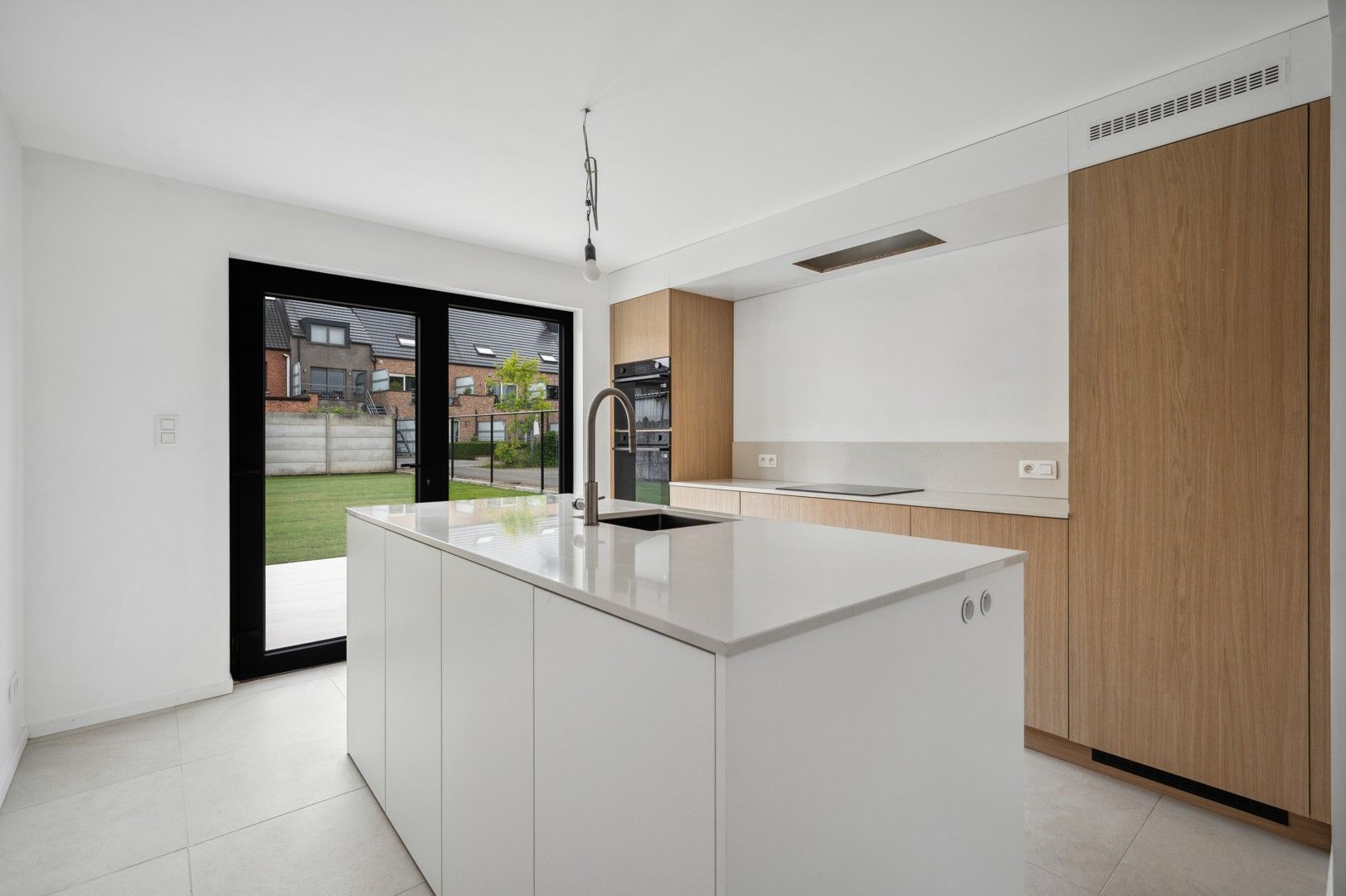 Volledig vernieuwde woning foto 6