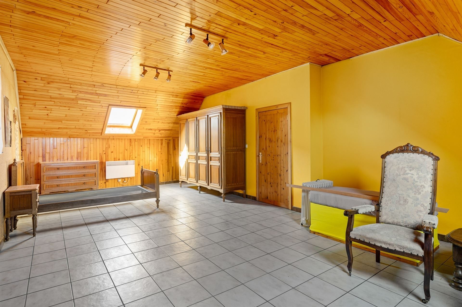 RUIME 5-SLPK-WONING MET GROTE TUIN foto 15