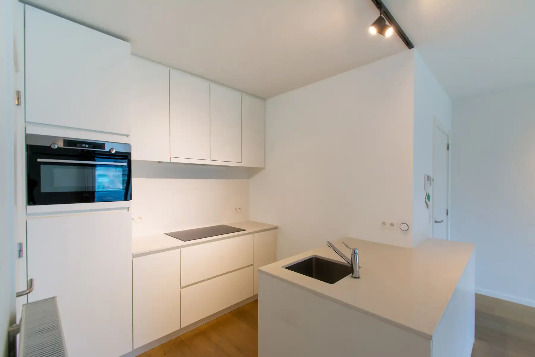 Twee-slaapkamerappartement met riant terras foto 4