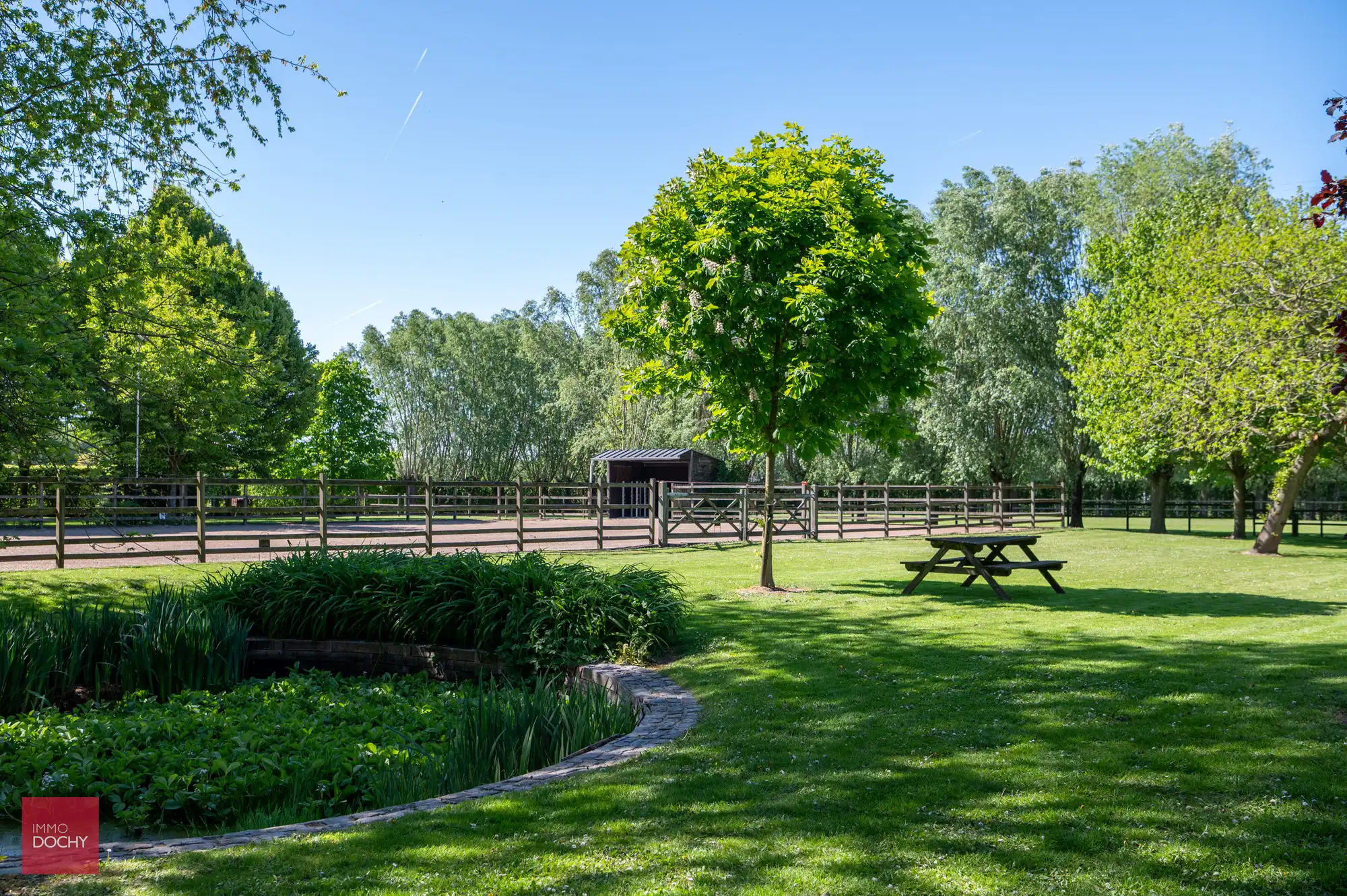 Zeer goed onderhouden gerestaureerde hoeve foto 20