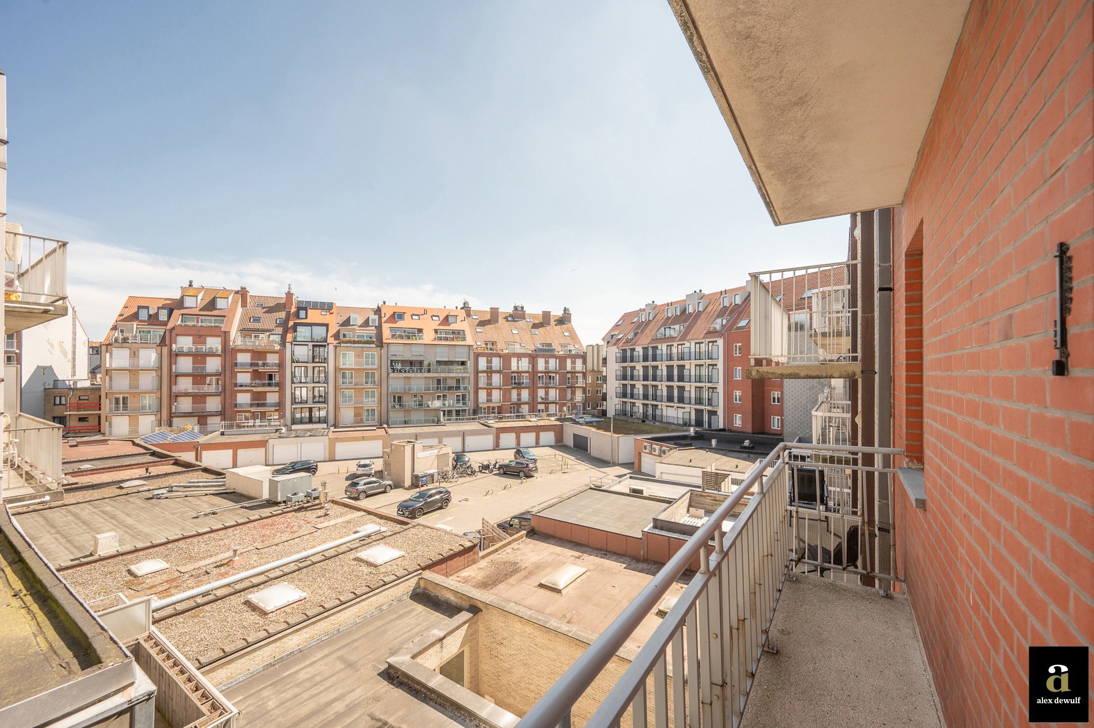 Ruim appartement gelegen op 30 meter van Zeedijk en Rubensplein [Knokke - Albertstrand]. foto 16