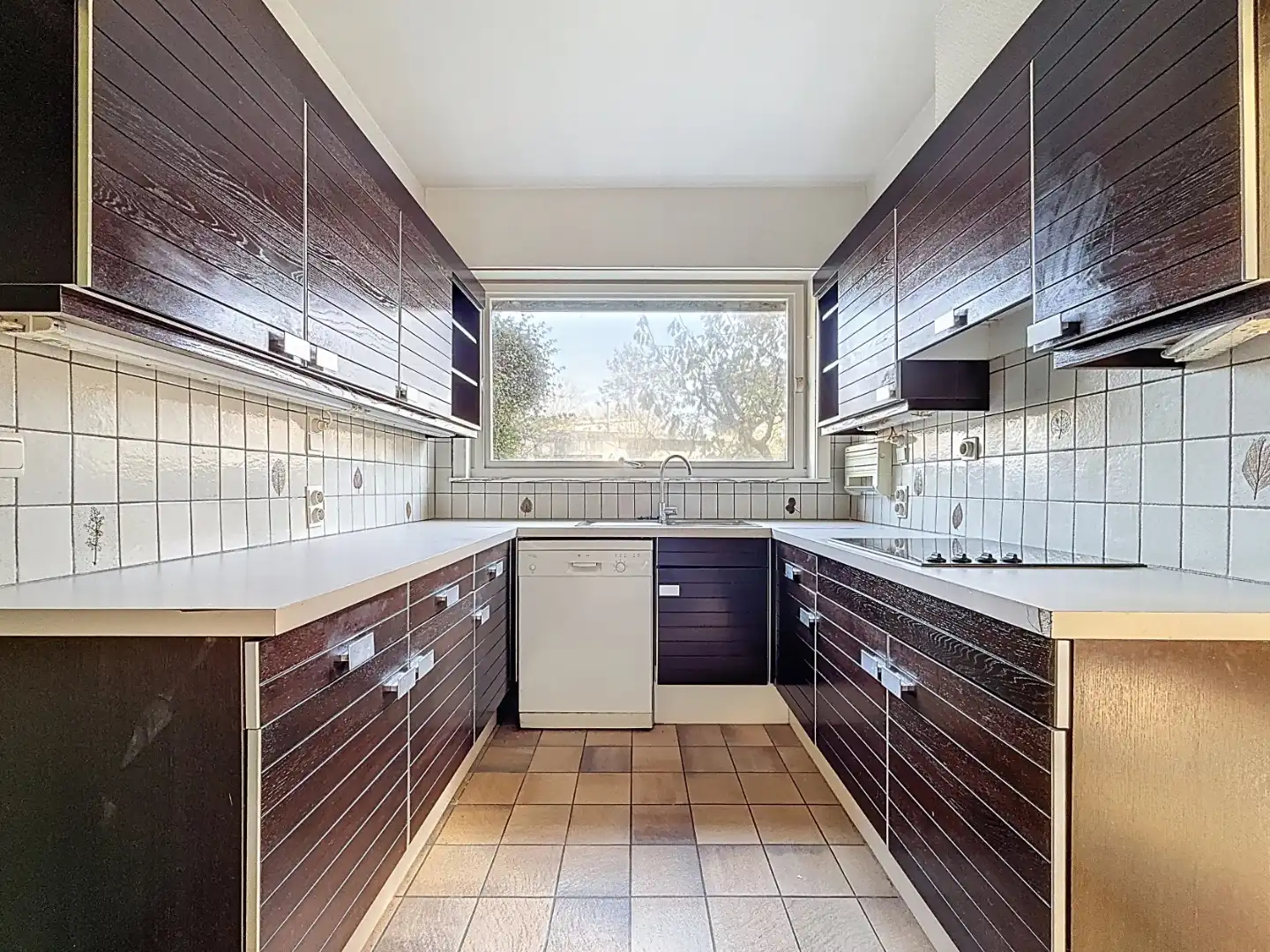 Op te knappen villa in de Simli-wijk te Nieuwpoort foto 3