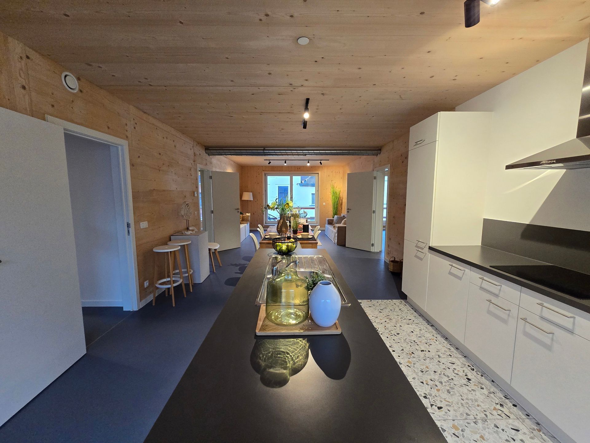IDEAAL VOOR COHOUSING - nieuwe flat foto 5