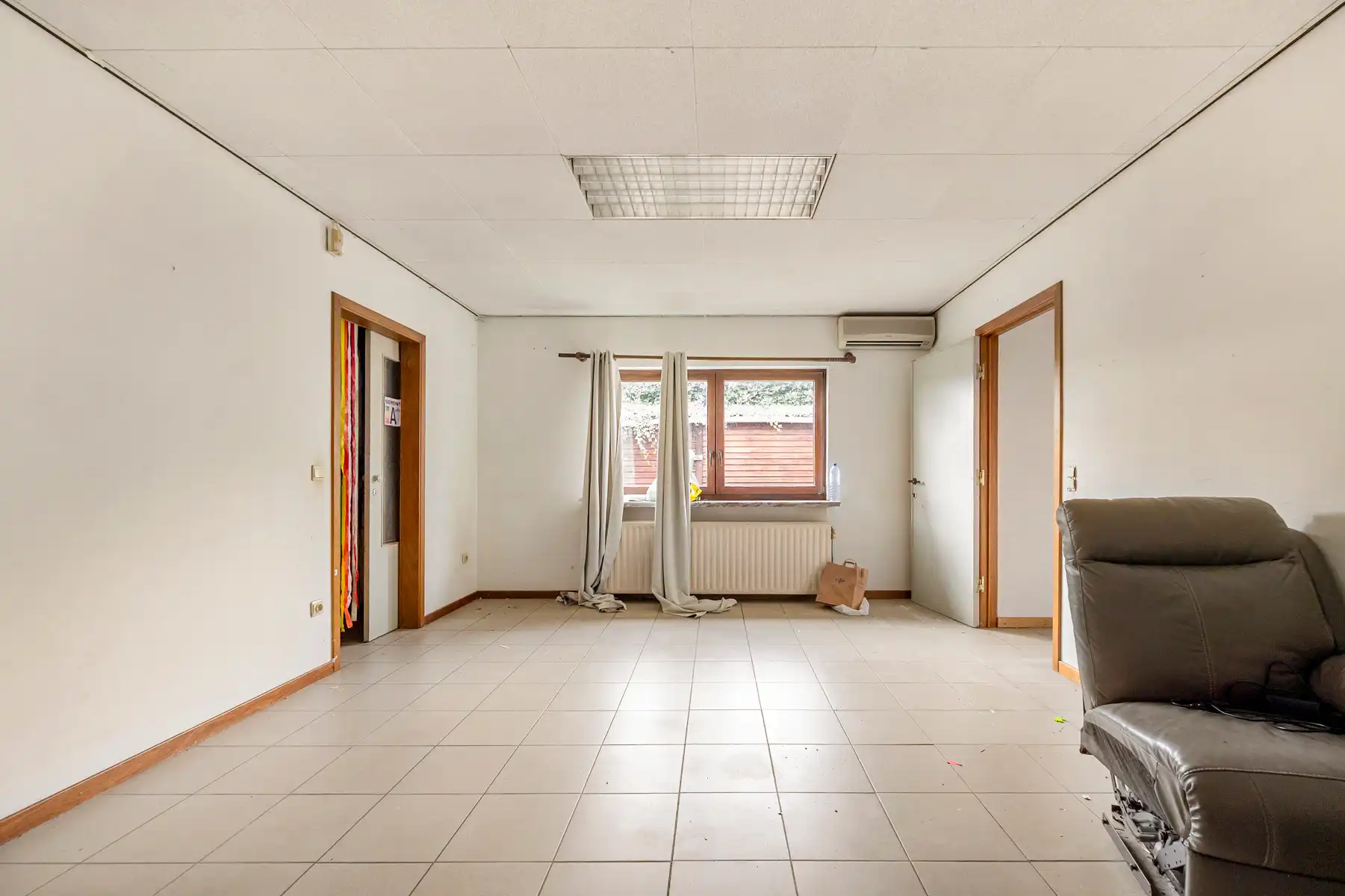 Opbrengsteigendom met 2 appartementen en handelsruimte foto 10