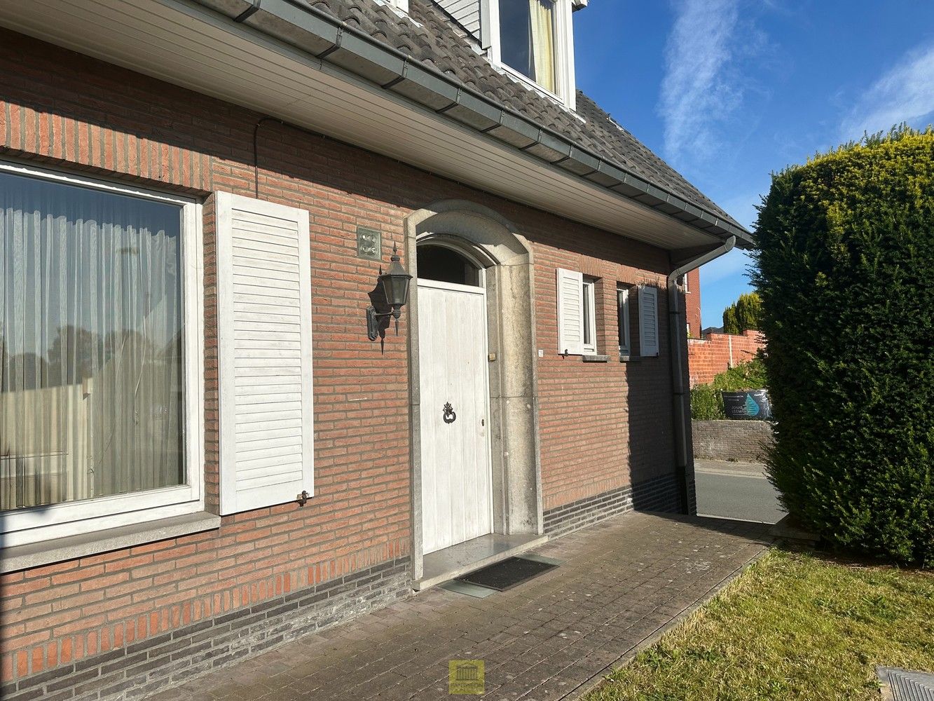 Statige ruime woning te koop foto 16