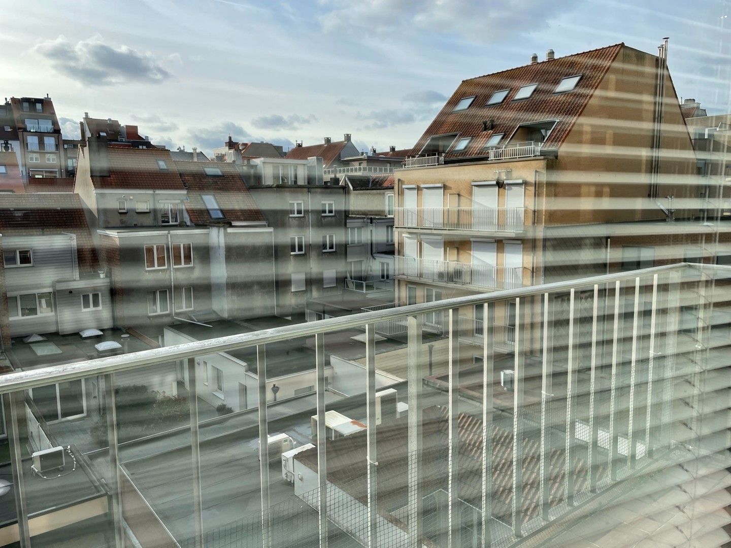 Verzorgd appartement met 2 slaapkamers op de zeedijk foto 11