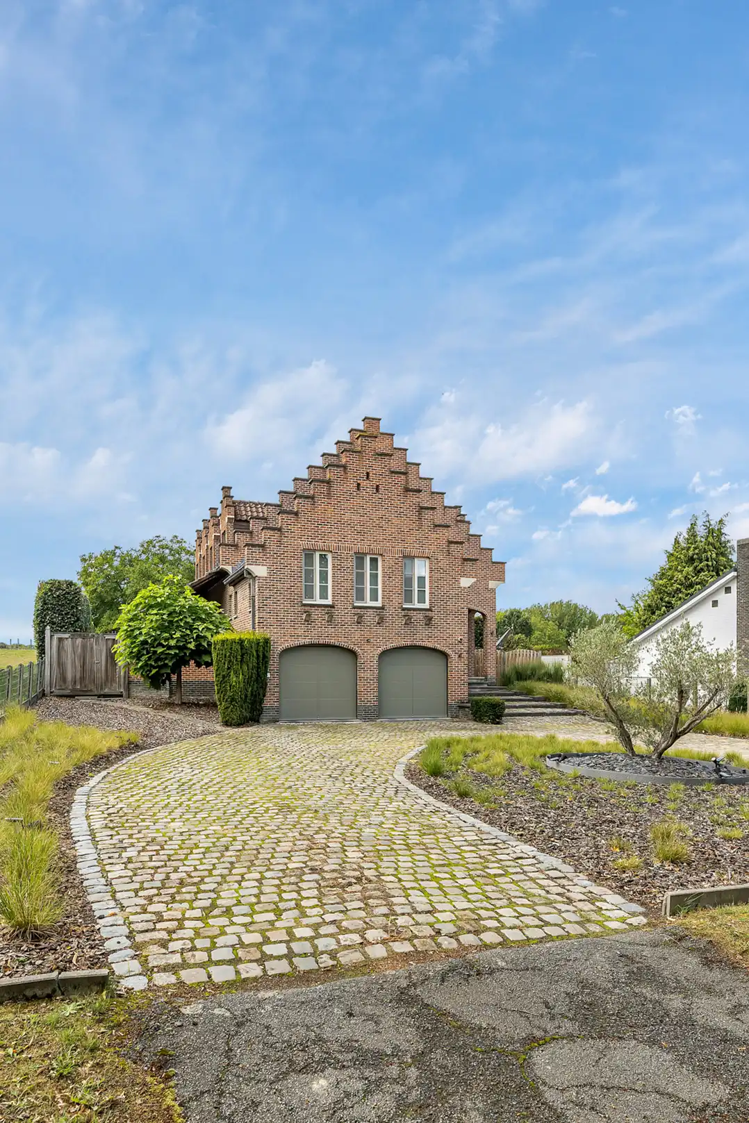 Instapklare, goed onderhouden villa op gunstige locatie foto 2