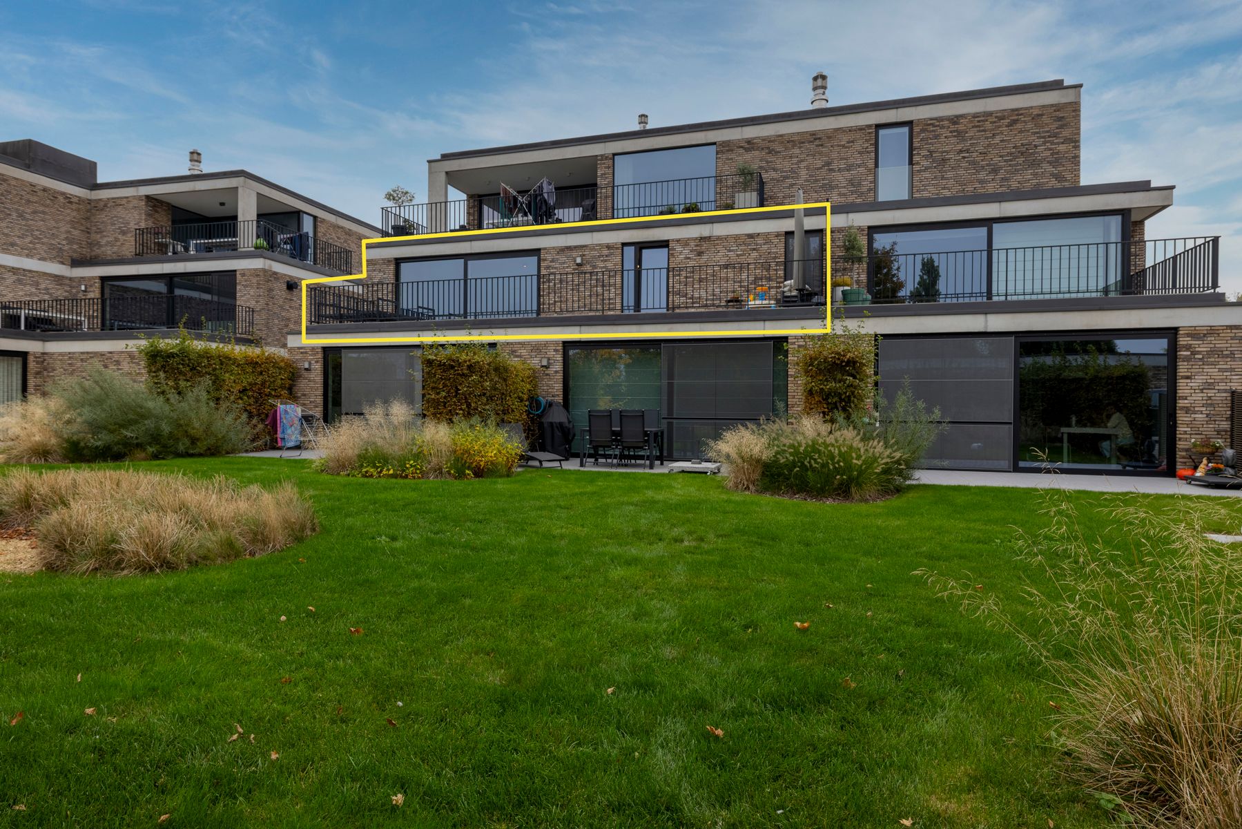 Energiezuinig NB appartement 2slpk, groot terras & 2 parkpl. foto 18
