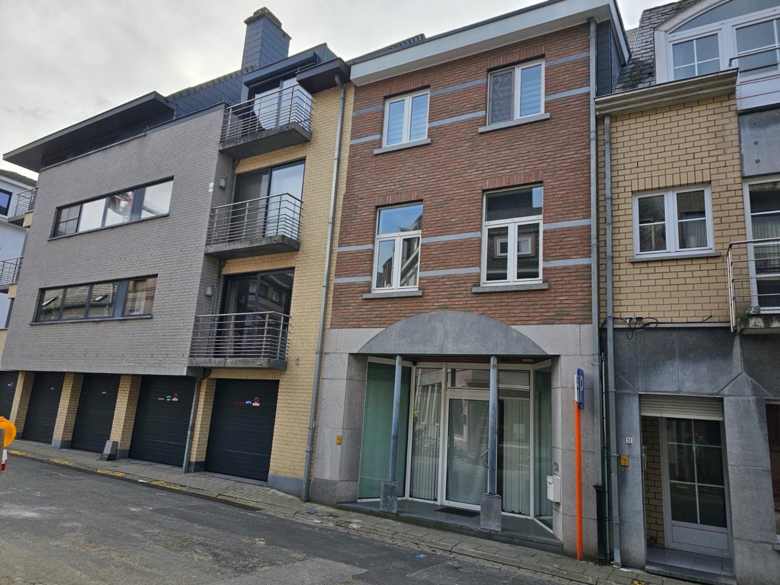 Centraal gelegen appartement met 2 slpks foto 21