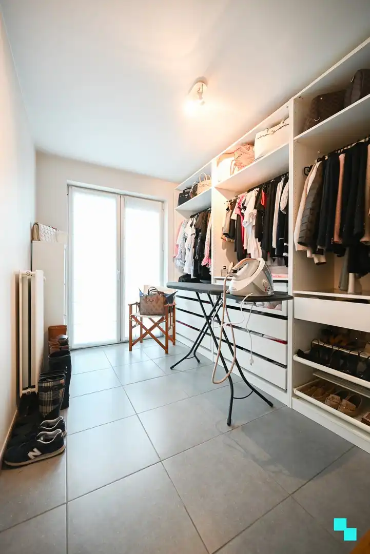 Perfect onderhouden appartement op centrumlocatie te Izegem foto 16