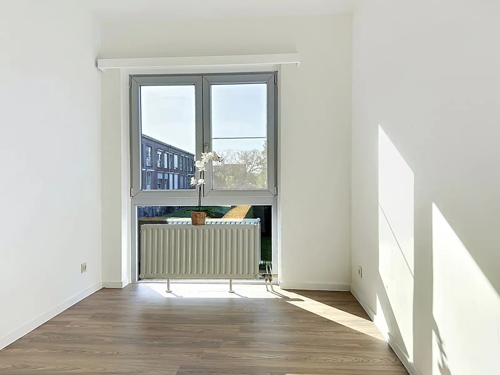 Instapklaar appartement met EPC-label A, rustig gelegen en op een steenworp van het centrum! foto 19