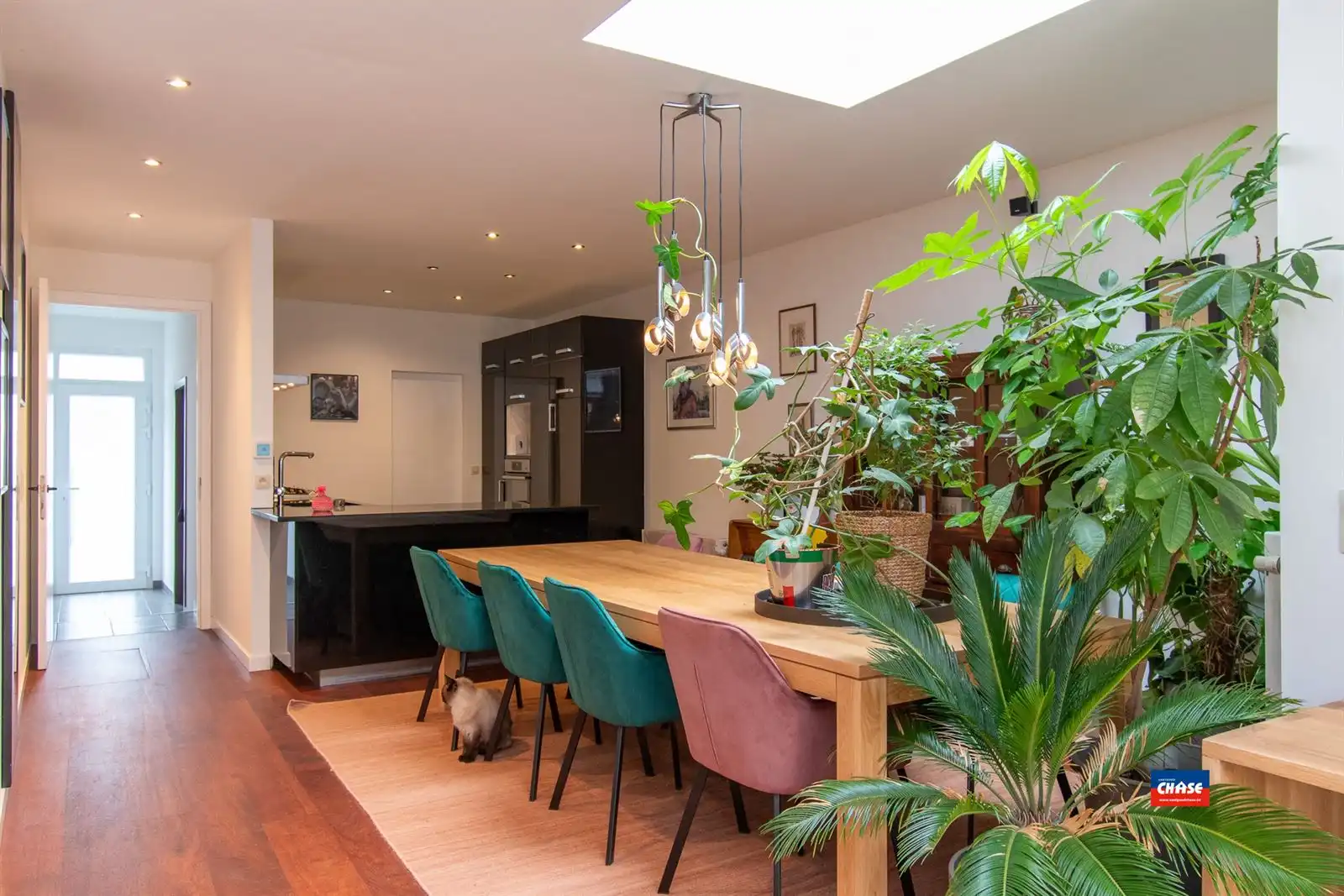 Ruime woning met 2 slpks, garage en tuin  foto 5