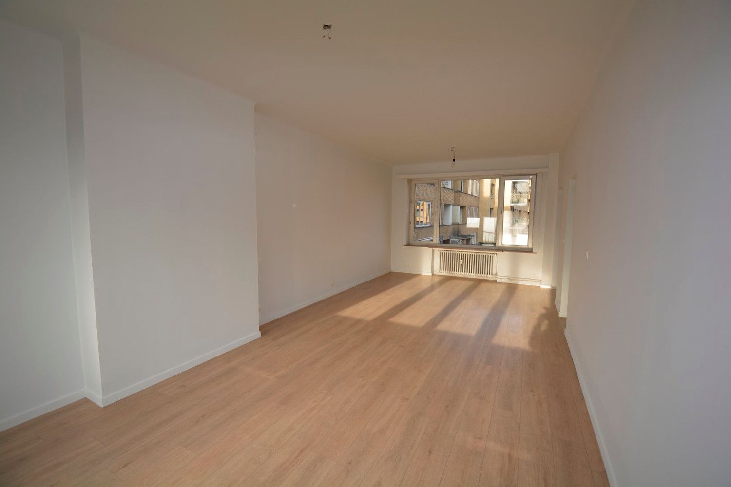 RECENT GERENOVEERD APPARTEMENT MET 2 SLK! foto 3