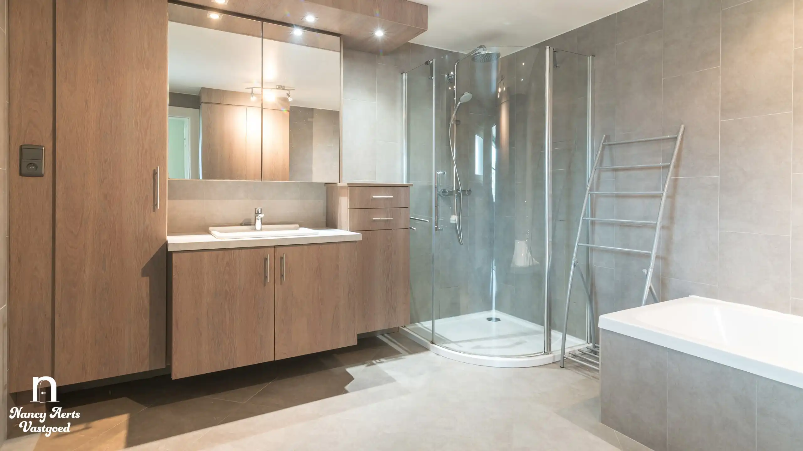 Rustig wonen – ruime gezinswoning op een perceel van 1102 m² foto 16