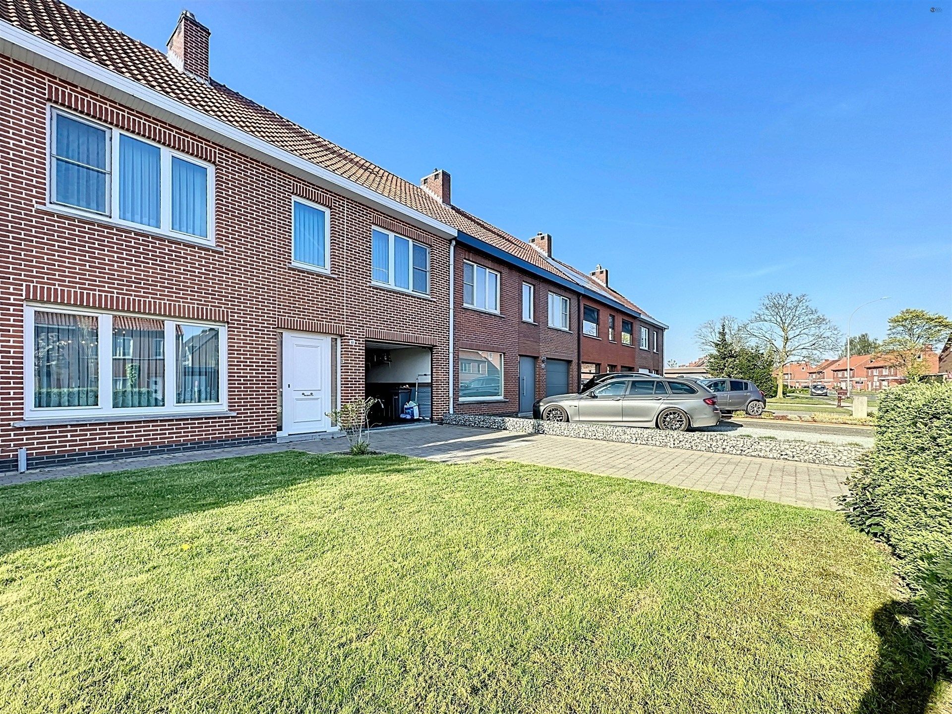 Hoofdfoto van de publicatie: Instapklare gezinswoning met garage, 5 slaapkamers en gezellige tuin op 450m²!