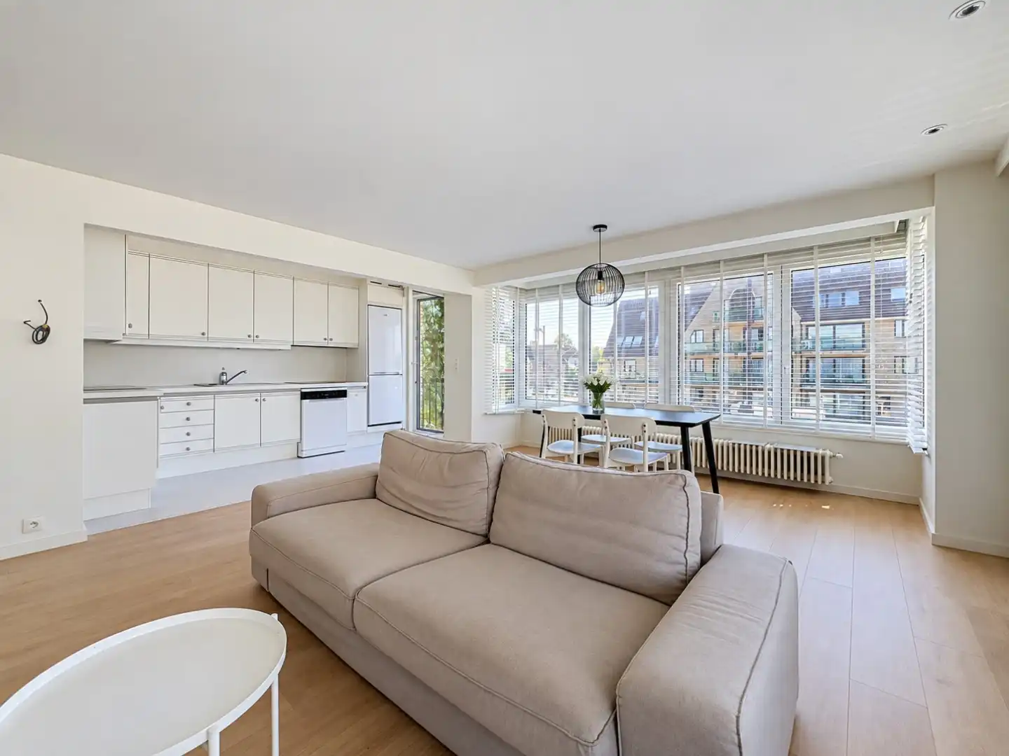 Zongericht appartement nabij het centrum van Oostduinkerke. foto 2