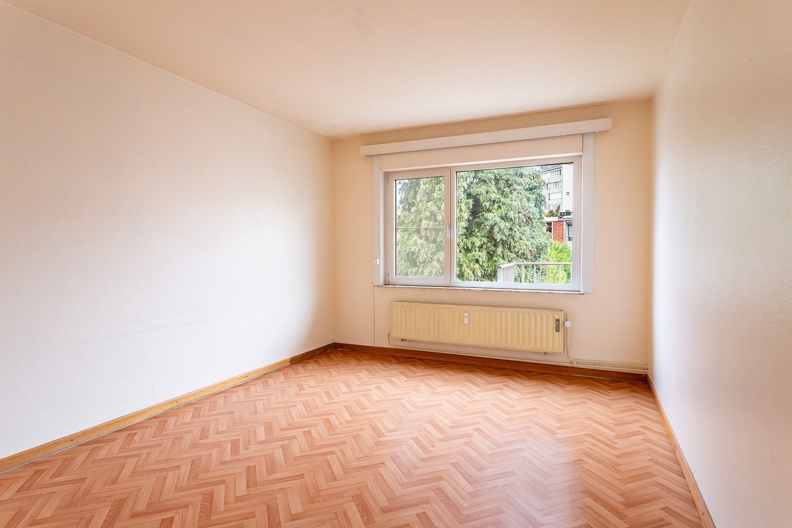 Ruim appartement met veel lichtinval foto 19