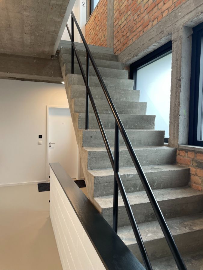 EXCLUSIEF  2-SLAAPKAMER LOFT-APPARTEMENT + overdekt TERRAS &  ruime gelijkvloerse privative inpandige GARAGE (inclusief fietsberging & openlucht AUTOSTANDPLAATS foto 6