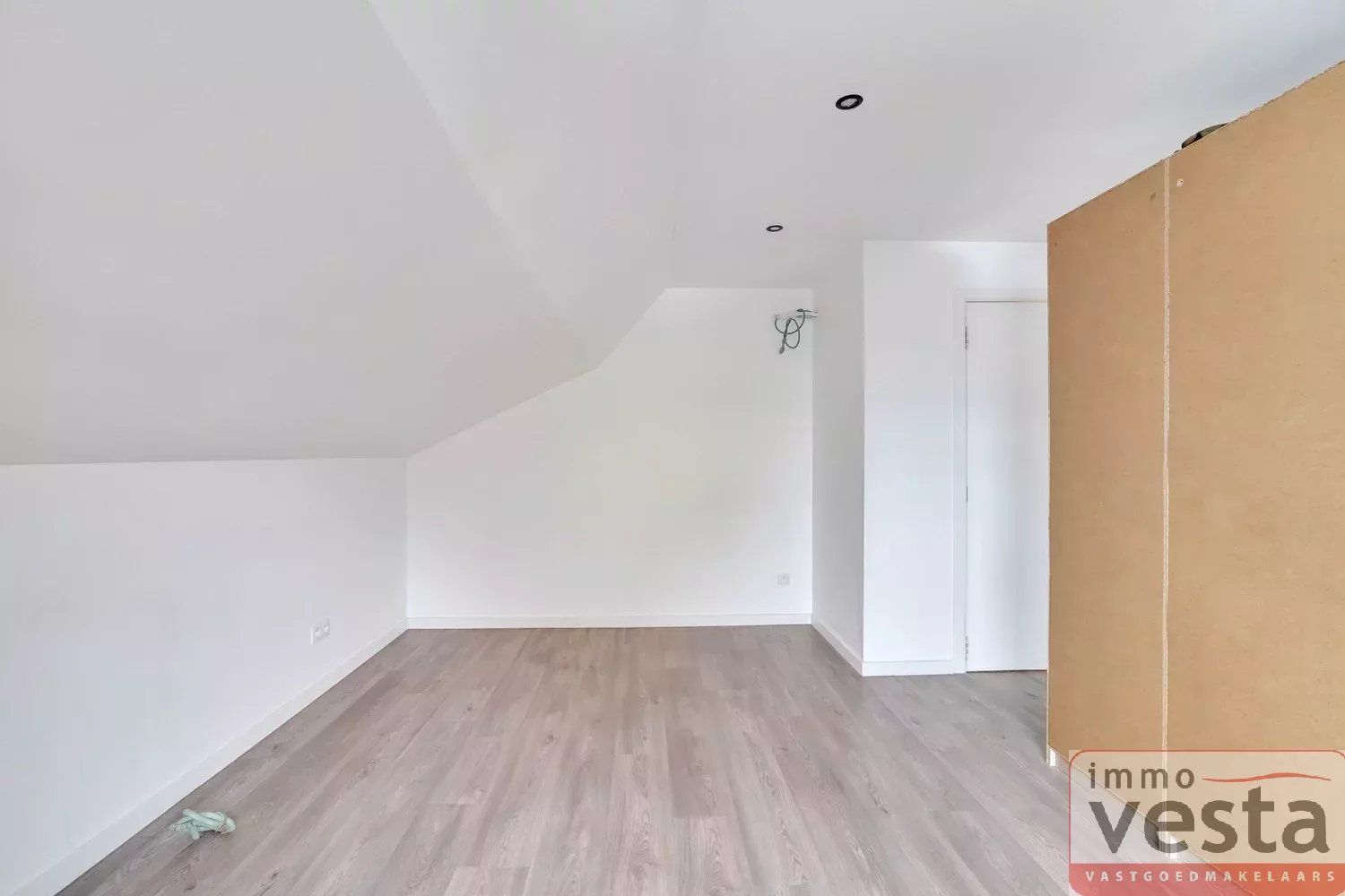 Ruime, gerenoveerde woning op een goede locatie foto 24