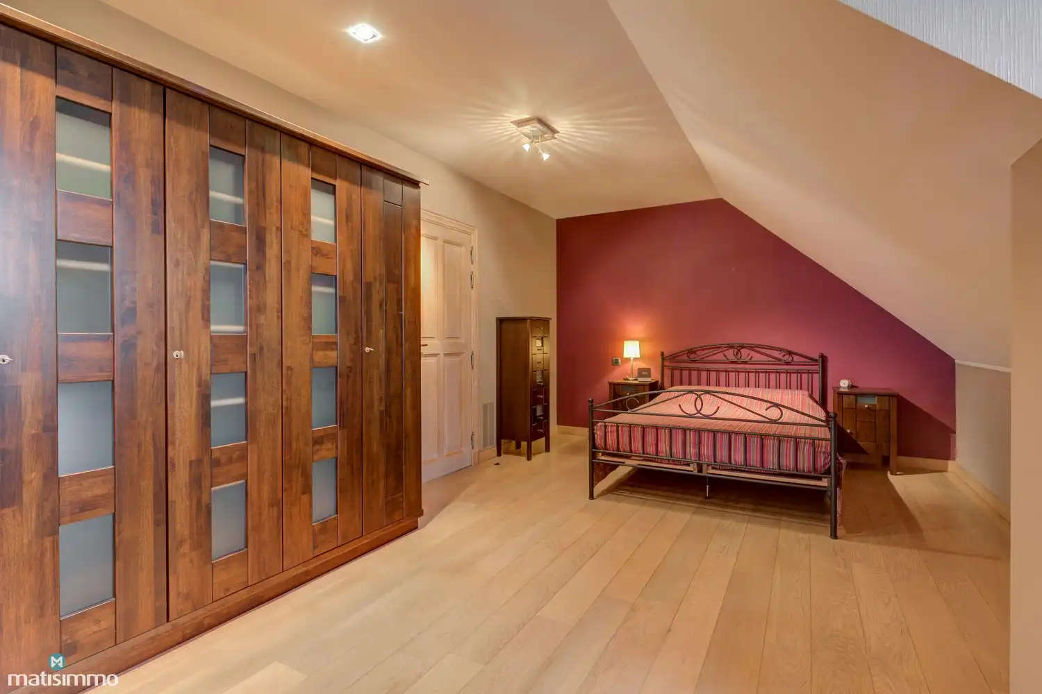 RIANTE INSTAPKLARE VILLA MET 4 SLAAPKAMERS EN RUIME TUIN IN HET LANDELIJKE MARTENSLINDE foto 31