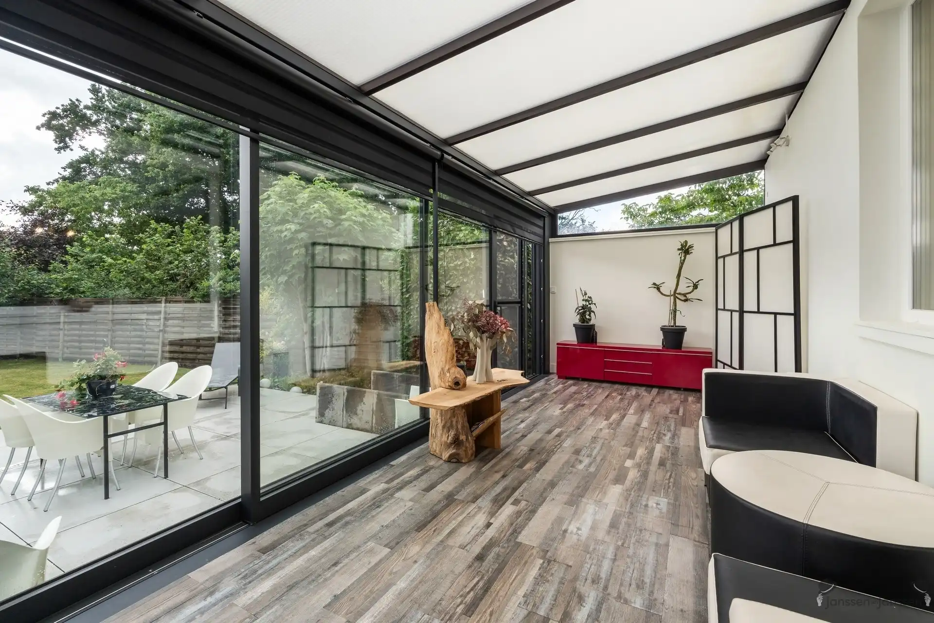 RUIME EN ENERGIEZUINIGE WONING MET 6 SLAAPKAMERS, KANGOEROE WONEN OF VRIJ BEROEP MOGELIJKHEDEN OP TOPLOCATIE TE ZONHOVEN foto 17