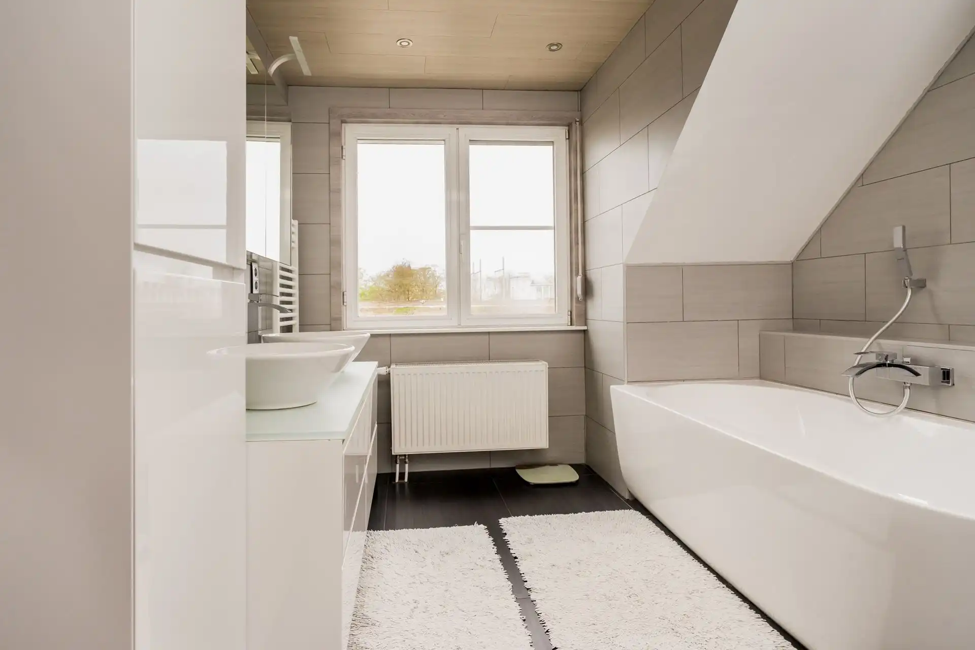 Instapklare bel-etagewoning met garage, tuin en zonnig terras foto 15