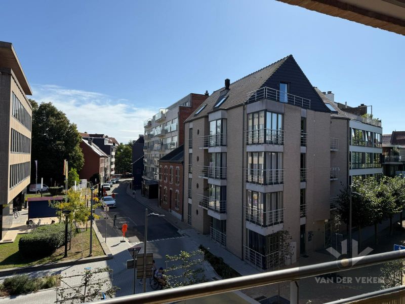 RUIM GEMEUBELD 3-SLPK APPARTEMENT foto 7