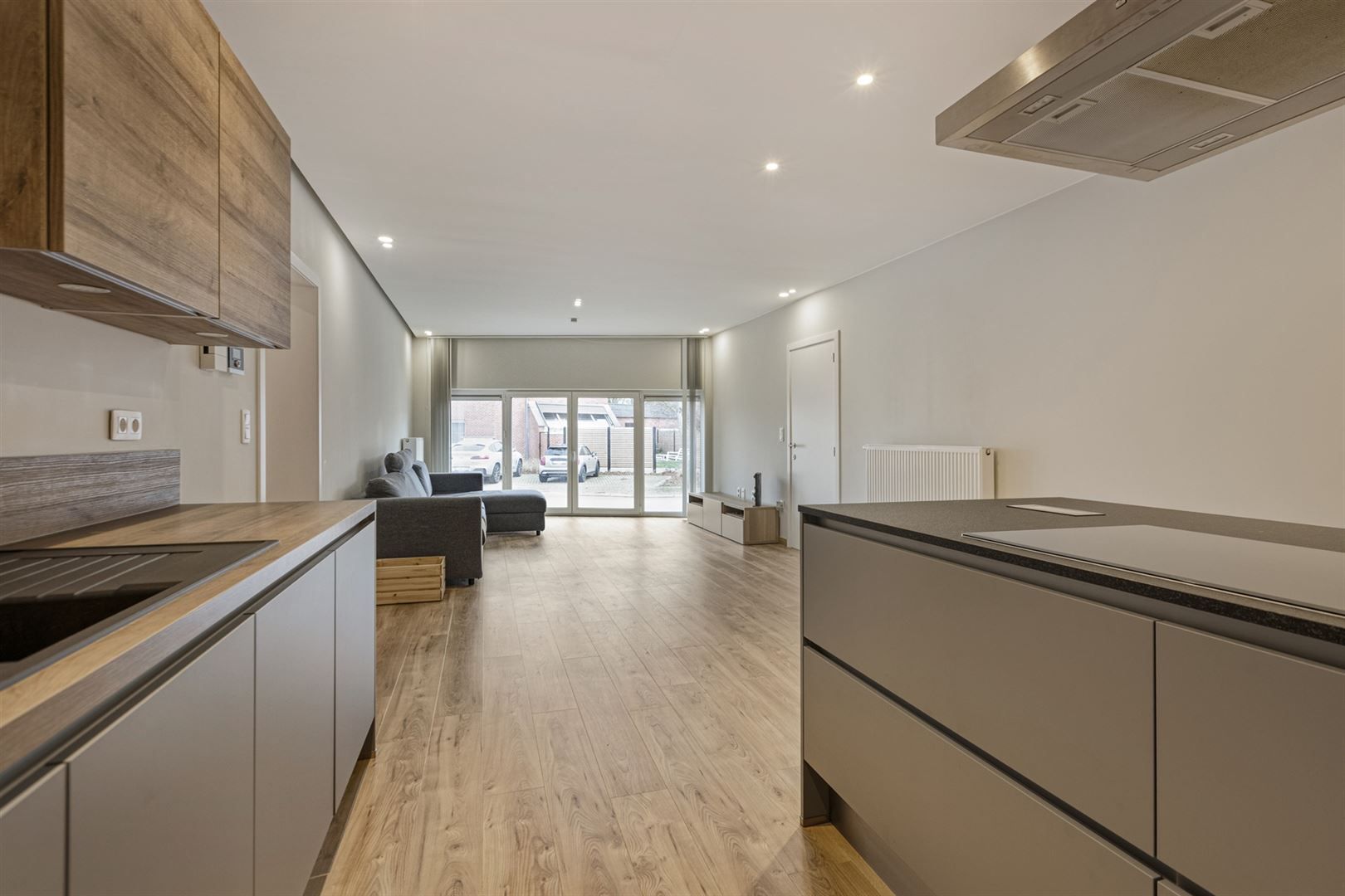 TE KOOP: Gerenoveerd, gelijkvloers appartement te Zolder! foto 5