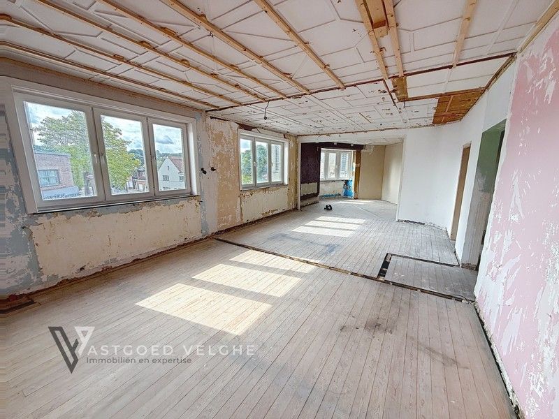 Te renoveren handelspand met duplex appartement op zichtlocatie foto 13